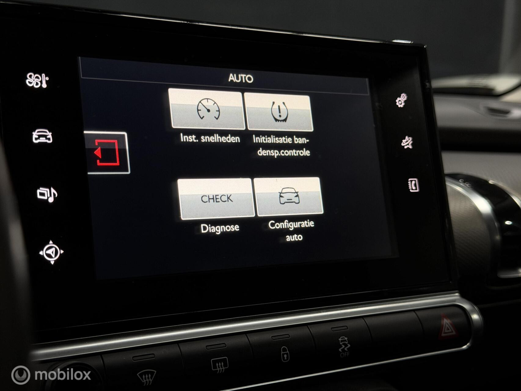 Citroën C4 Cactus 1.2 PureTech Shine|Automaat|NAP|Camera|Navi