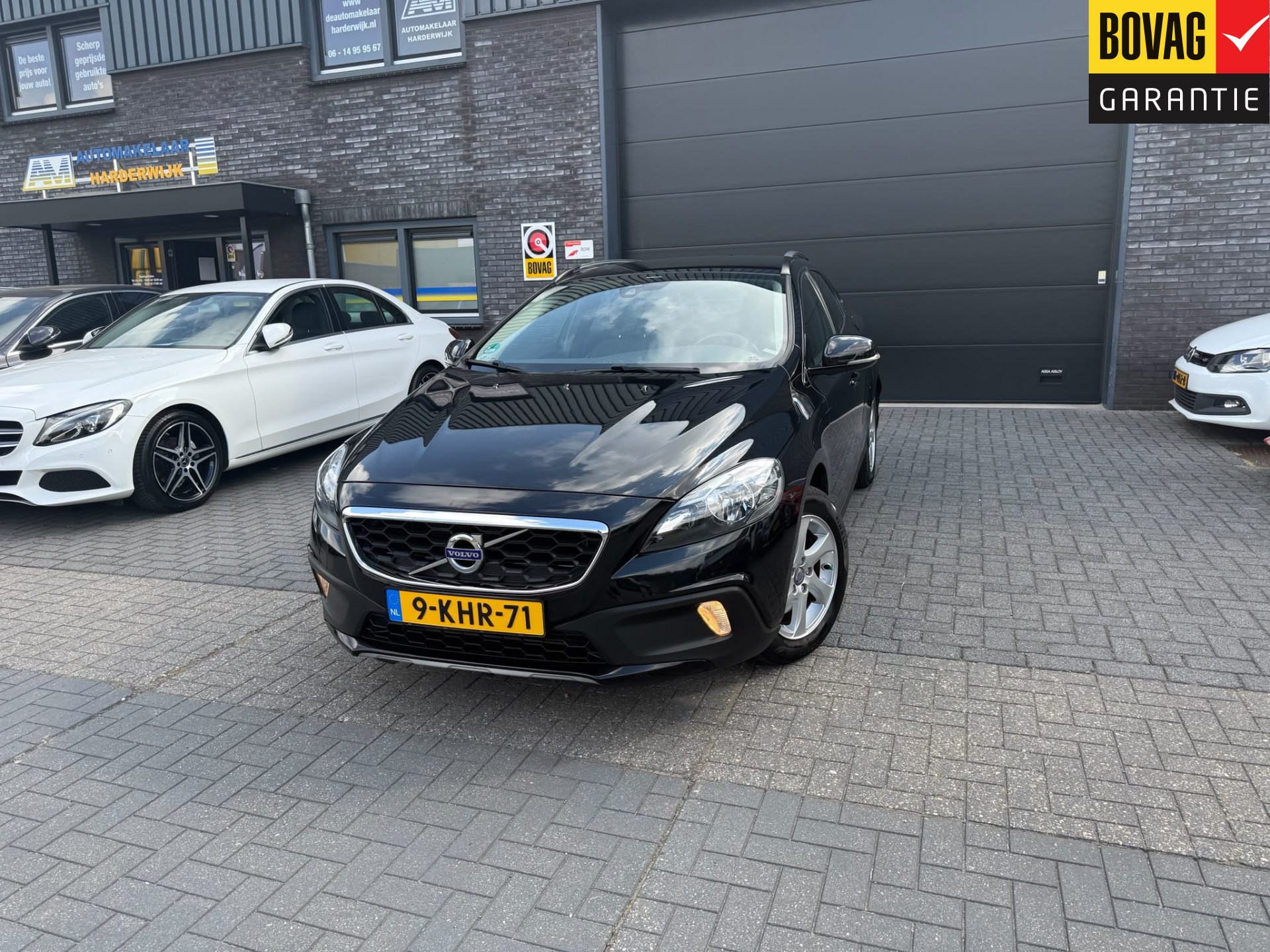 Volvo V40 Cross Country 1.6 T4 Momentum | 2E EIGENAAR | 3/6 OF 12 MND GARANTIE | NAVI | CRUISE |TREKHAAK | DEALER ONDERHOUDEN |