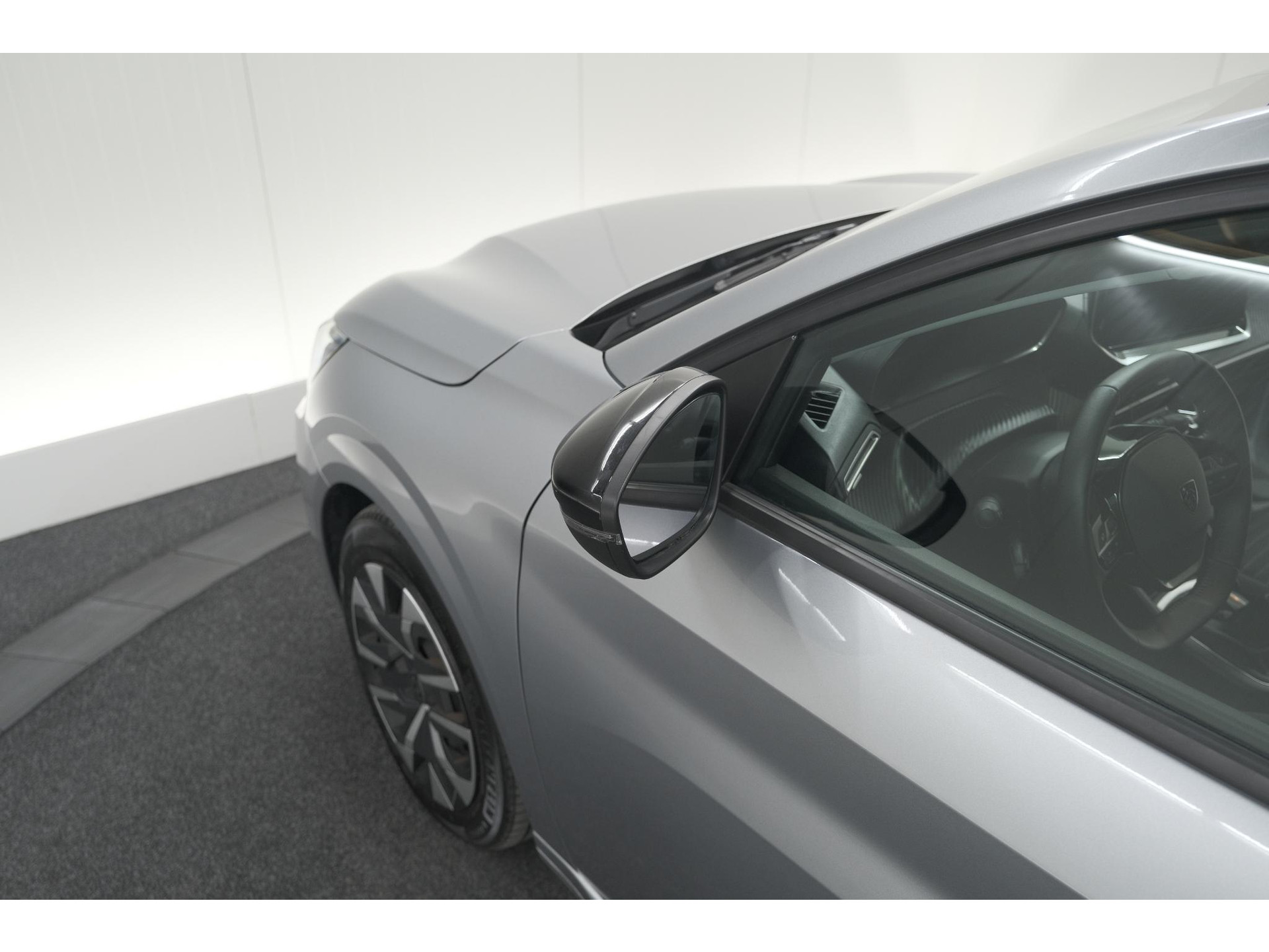 Peugeot 208 PureTech 100 Active | Parkeersensoren | Navigatie | Apple Carplay