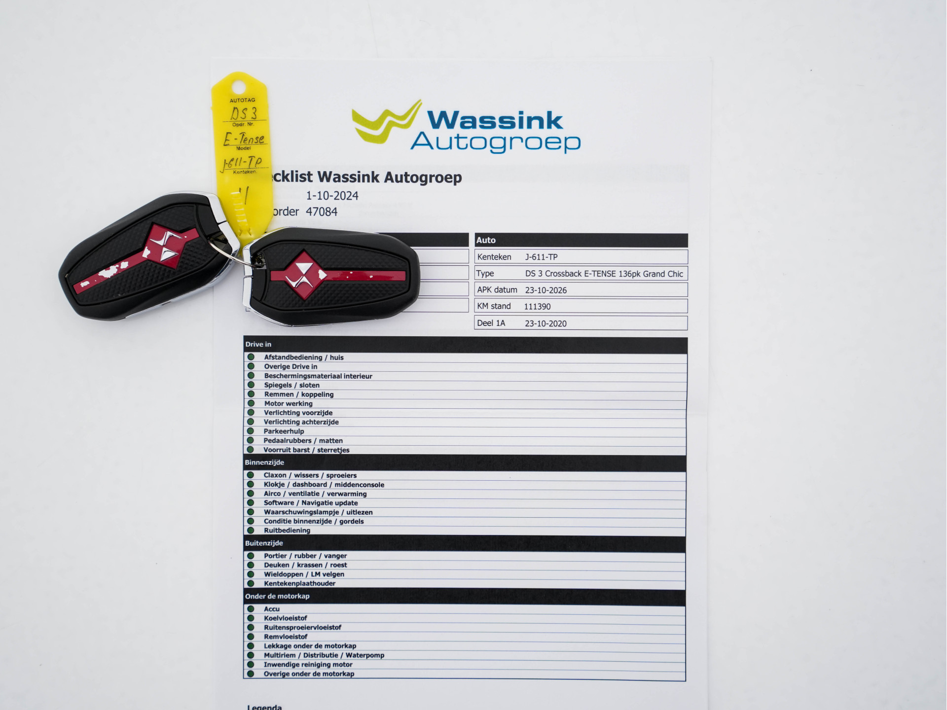 DS 3 Crossback E-Tense Performance Line+ 50 kWh [ 3-Fase ] {SOH-90%} (INCL-BTW) *LEATHER-FABRIC | MATRIX-LED | ADAPTIVE-CRUISE | DIGI-COCKPIT | HEATED-SPORTSEATS | CAMERA | KEYLESS | NAVI-FULLMAP | DAB+ | ECC | PDC | PRIVACY-GLASS | 18''ALU*