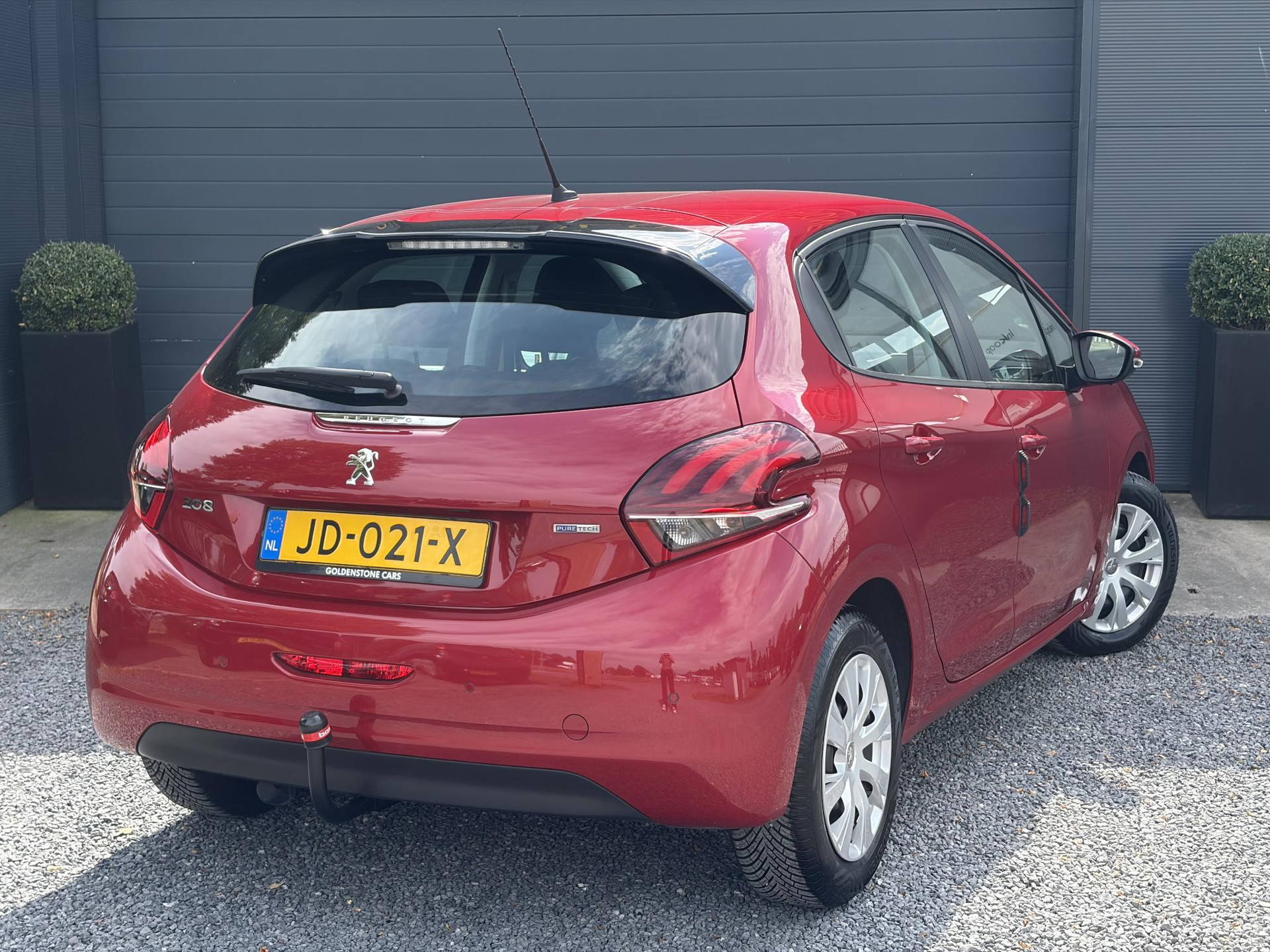 Peugeot 208 1.2 PureTech Blue Lion ✓D-riem vv in 2025✓1e Eigenaar✓Navi✓Carplay✓Trekhaak✓Recent beurt gehad✓Airco✓Cruise✓5 Deurs✓Pdc✓N.A.P✓Apk tot 03-2027