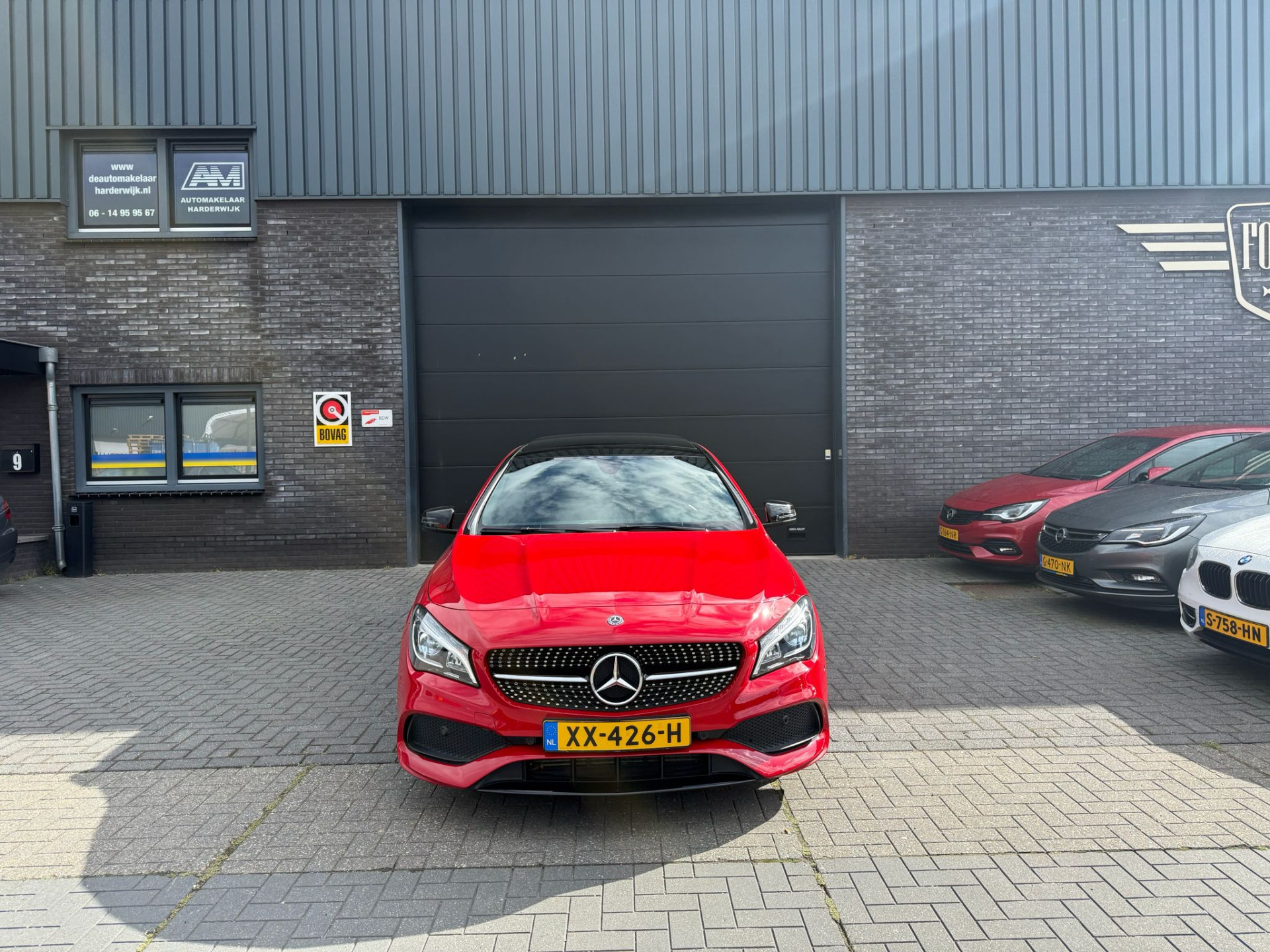 Mercedes-Benz CLA-klasse Shooting Brake 180 | 3/6/12MND GARANTIE| NAVI | PANO DAK | NAVI | CAMERA |