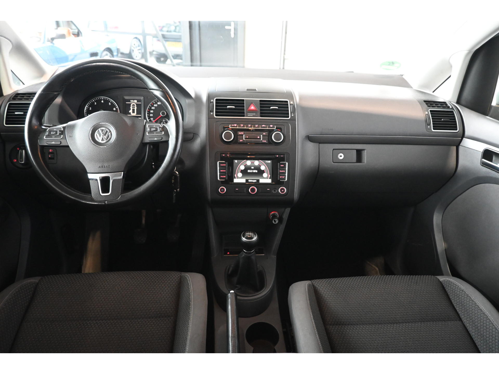Volkswagen Touran 1.4 TSI Comfortline Clima Navigatie Cruise Control Goed Onderhouden! Inruil Mogelijk!