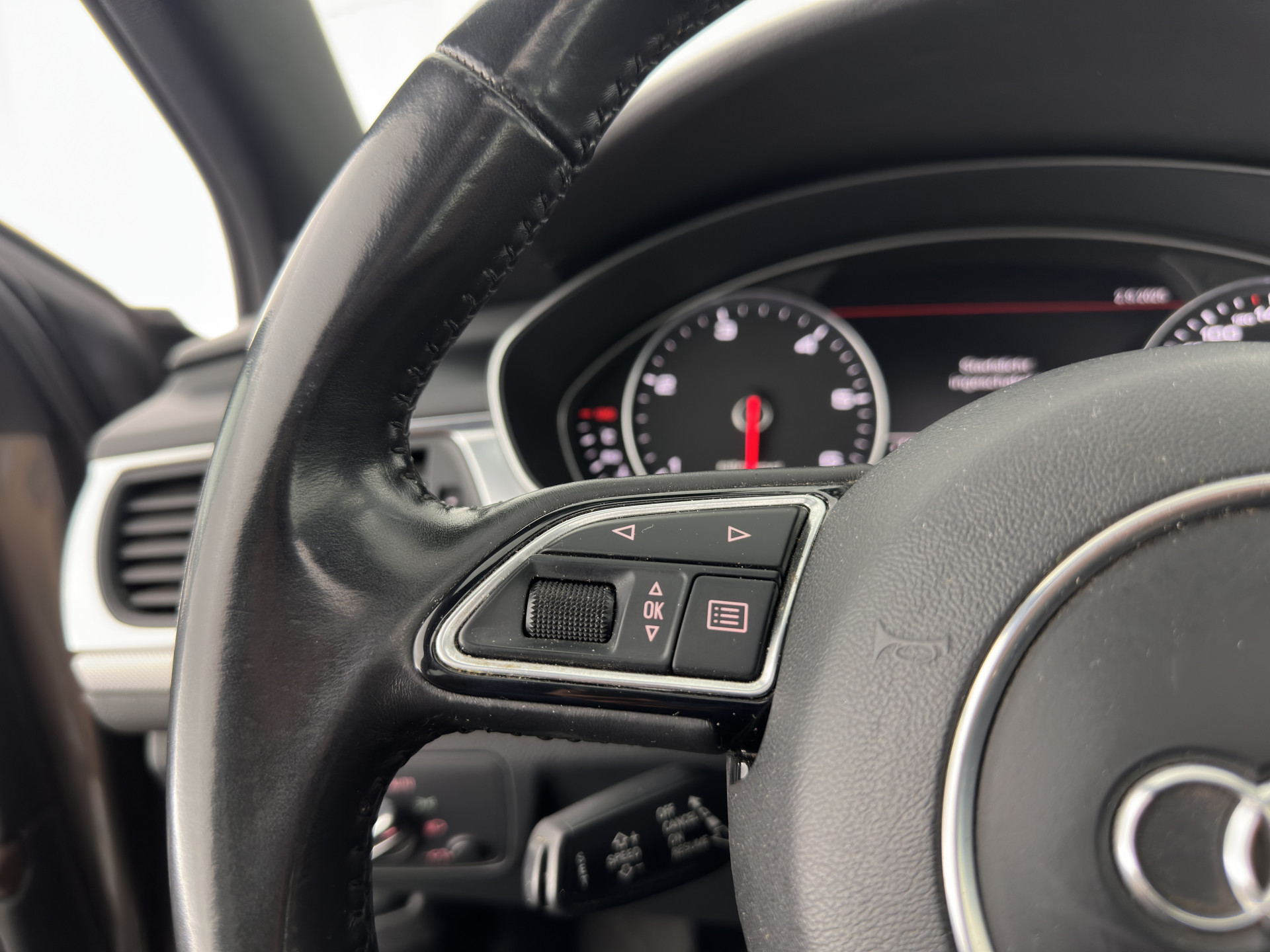 Audi A6 Allroad Quattro 3.0 TDI Aut. *PANO | LEATHER | BI-XENON | BOSE-SURROUND-SYSTEM |  NAVI-FULLMAP | HEATED-COMFORTSEATS | ECC | AIRSUSPENSION | PDC | CRUISE | 18''ALU*