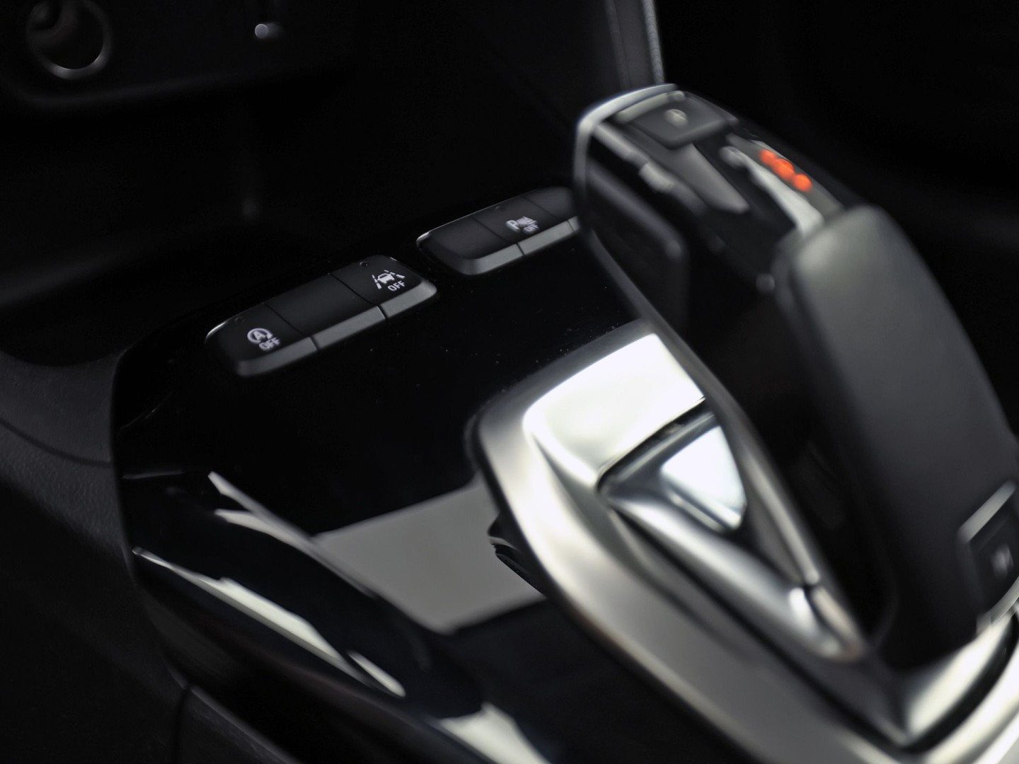Opel Corsa 1.2 Elegance Sport Automaat (VIRTUAL COCKPIT, APPLE CARPLAY, GROOT NAVI, 360 CAMERA, SPORTSTOELEN, GETINT GLAS, LM VELGEN, LEDER STUURWIEL, NIEUWSTAAT)
