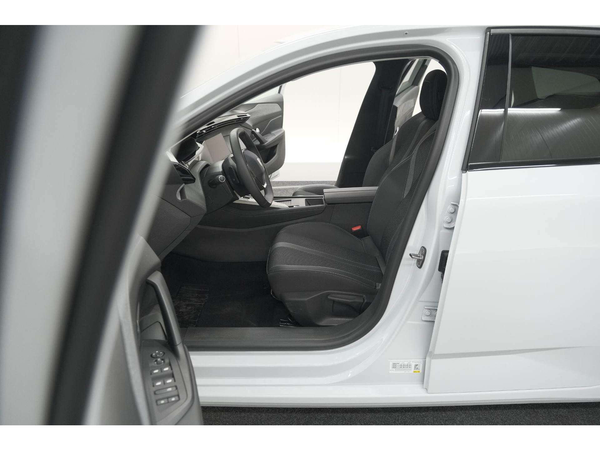 Peugeot 308 SW 1.6 Plug-in Hybrid 180 Allure | Perfecte Staat | 360 Camera | Adaptieve Cruise Control | Navigatie | Apple Carplay