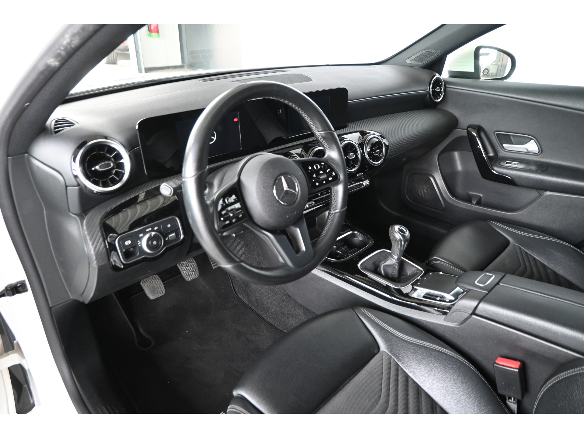 Mercedes-Benz A-klasse 160 AMG Clima High-performance LED-koplampen Navigatie Cruise Control Rijklaarprijs! Inruil Mogelijk!