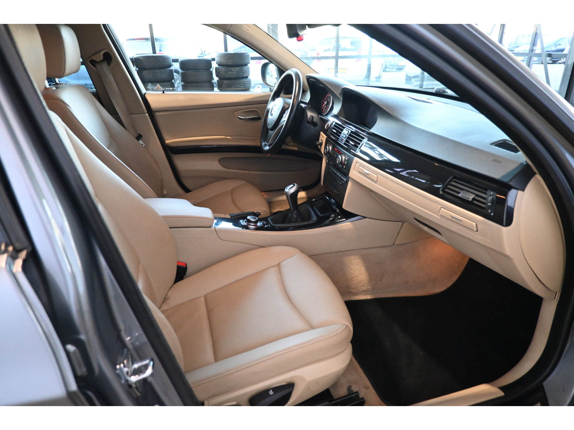 BMW 3-serie Touring 316i Business Line Climate Leder Cruise control Trekhaak Pdc Inruil Mogelijk!