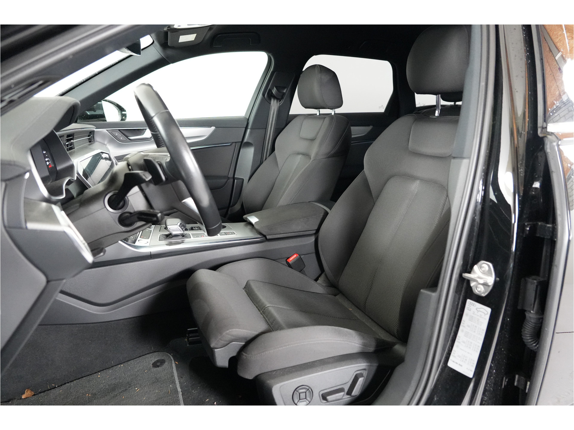 Audi A6 Avant 45 TFSI quattro Business edition | Virtual |