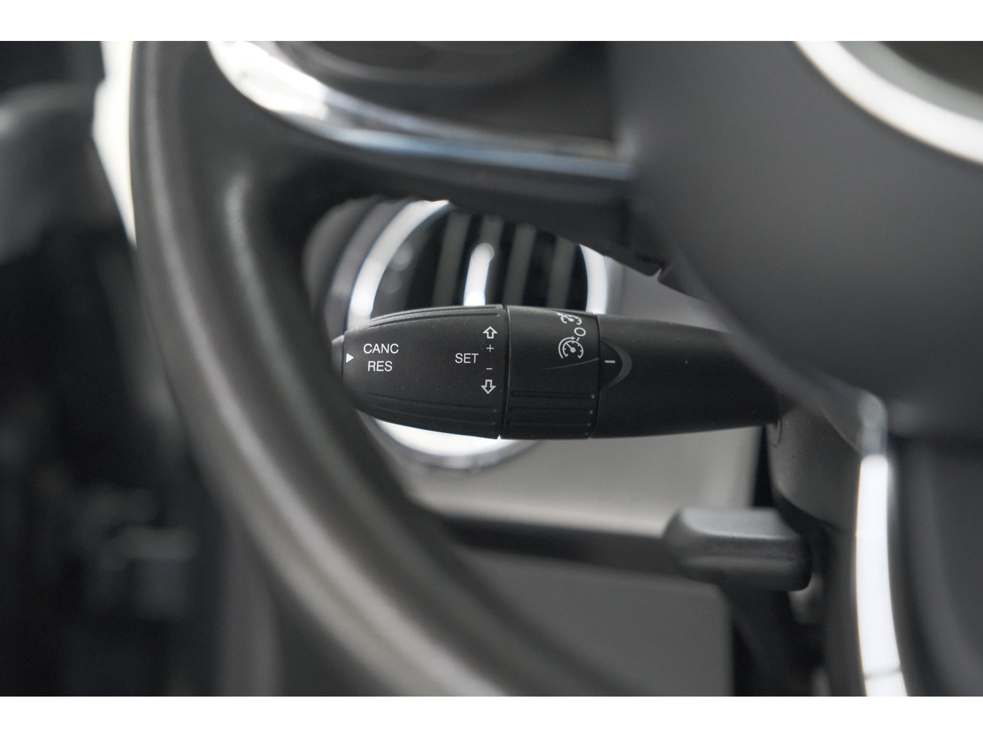 Fiat 500 C TwinAir Turbo Lounge | Parkeersensoren | Climate control | Cruise control | Apple Carplay