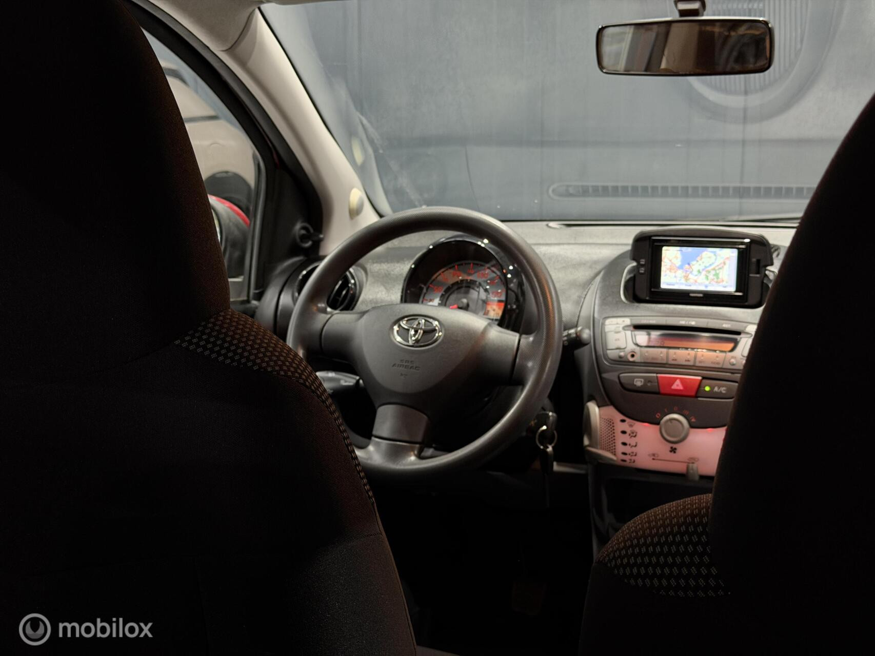 Toyota Aygo 1.0-12v Aspiration Red Navigator|Automaat|NAP|Navi