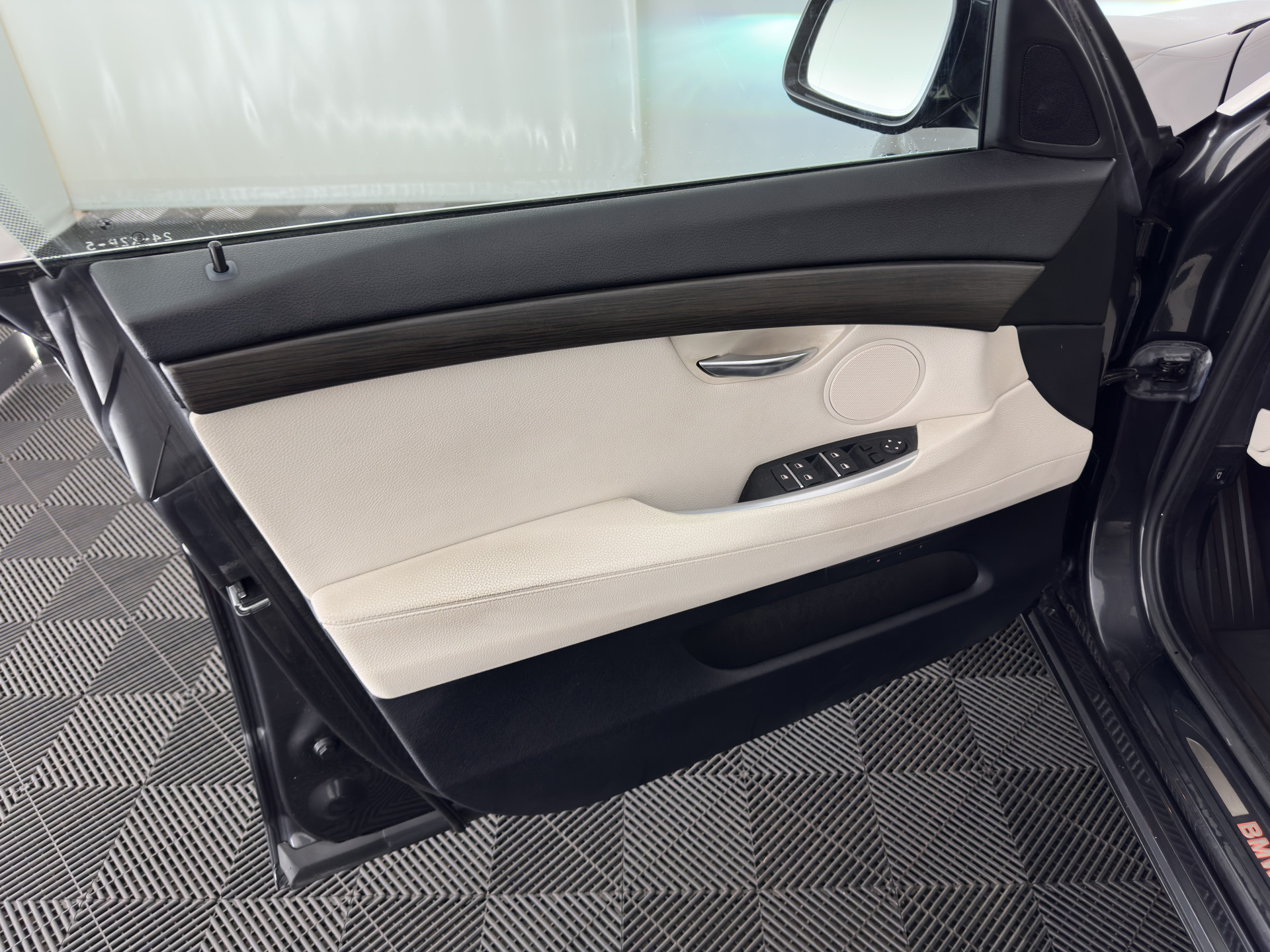 BMW 5-serie Gran Turismo 520d High Executive Aut. *HEAD-UP | ADAPTIVE-CRUISE | LUXURY-LEATHER | XENON | MEMORY-PACK | TOP-VIEW | HIFI-SOUND | NAVI-FULLMAP | ECC | PDC*