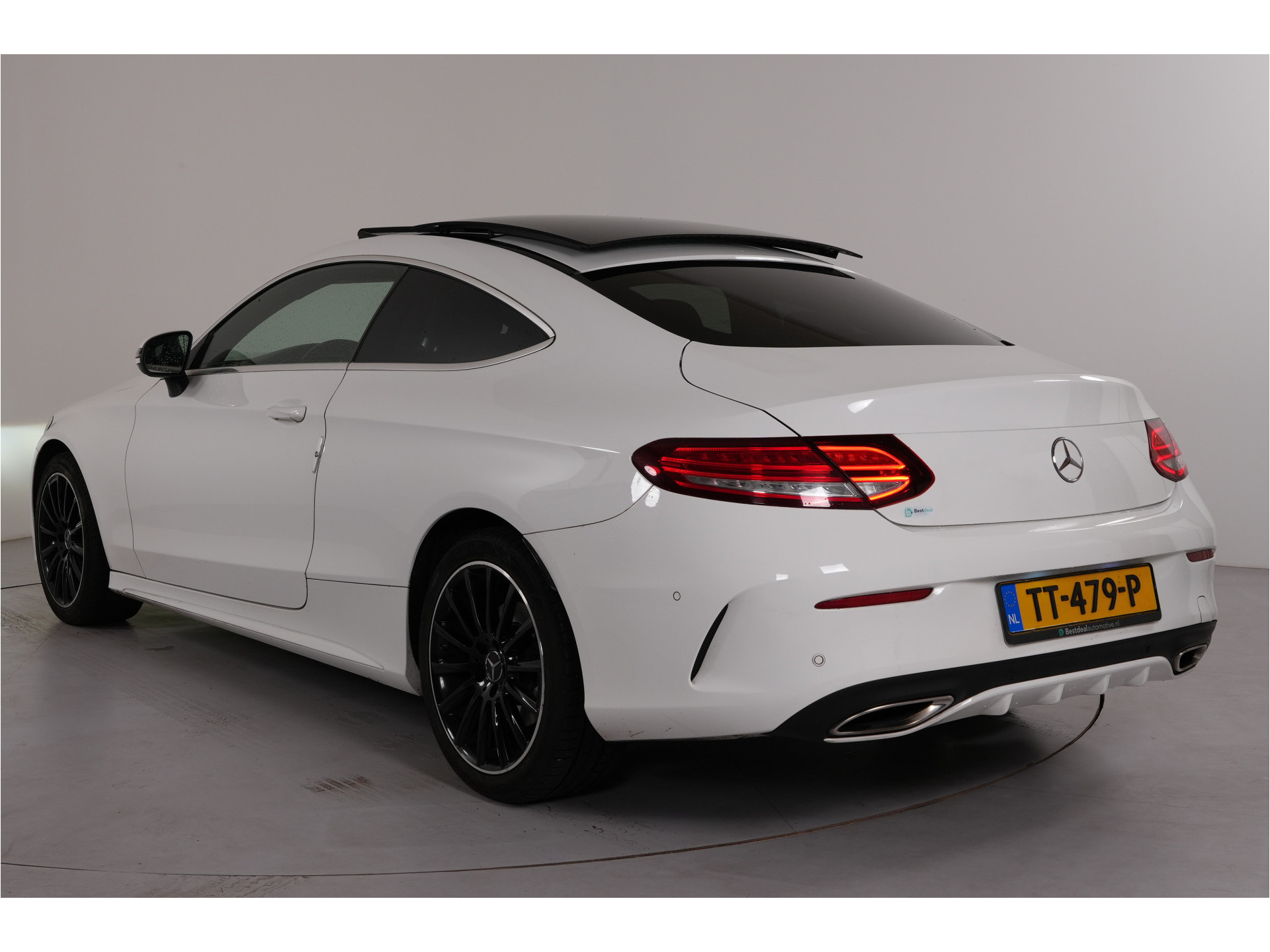 Mercedes-Benz C-klasse Coupé 250 Prestige | AMG | Pano | Burmester |