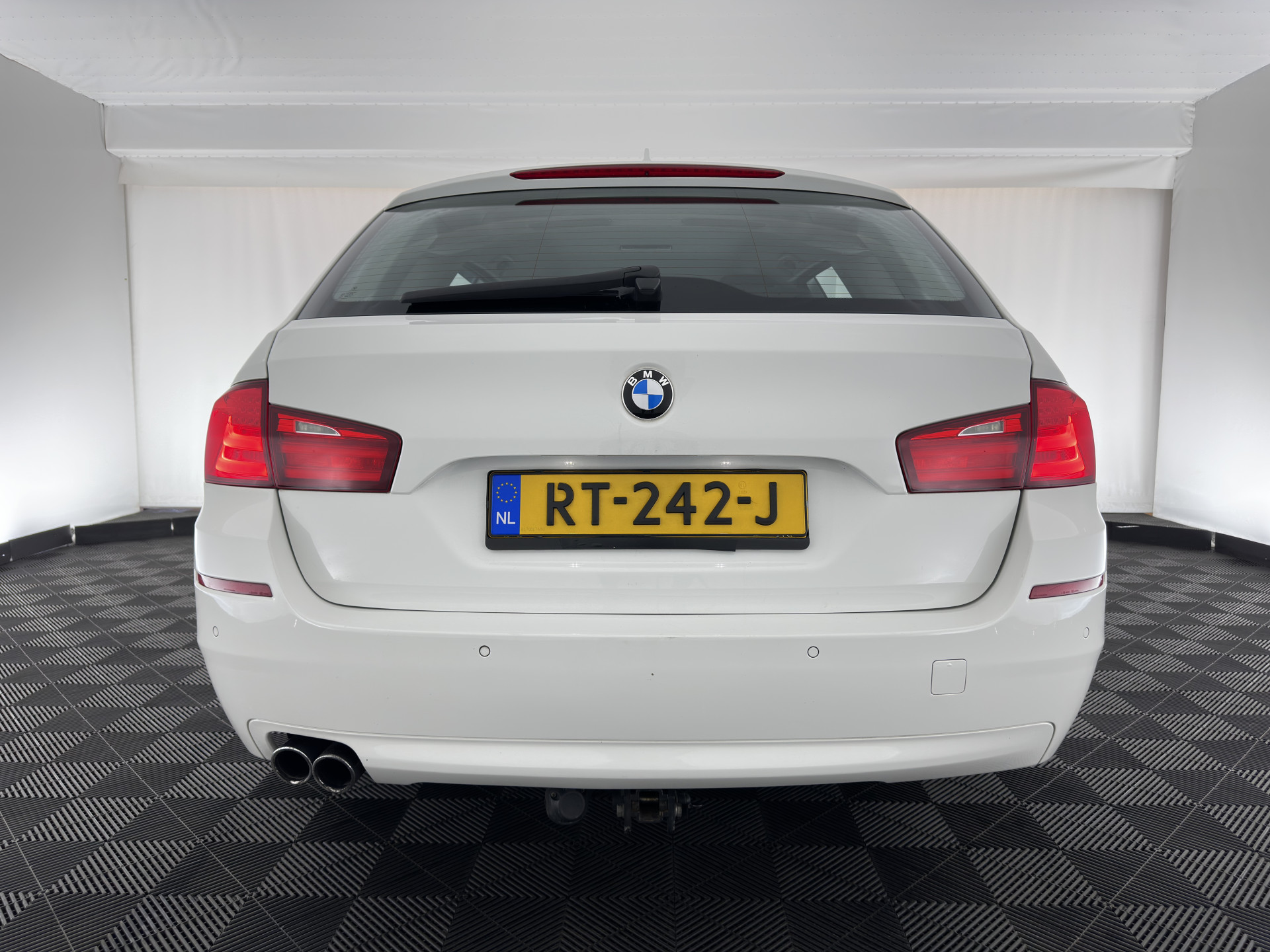 BMW 5-serie Touring 520d Shadow-line *BI-XENON | NAVI-FULLMAP | HEATED-COMFORTSEATS | ECC | KEYLESS | PDC | CRUISE | 18''ALU*