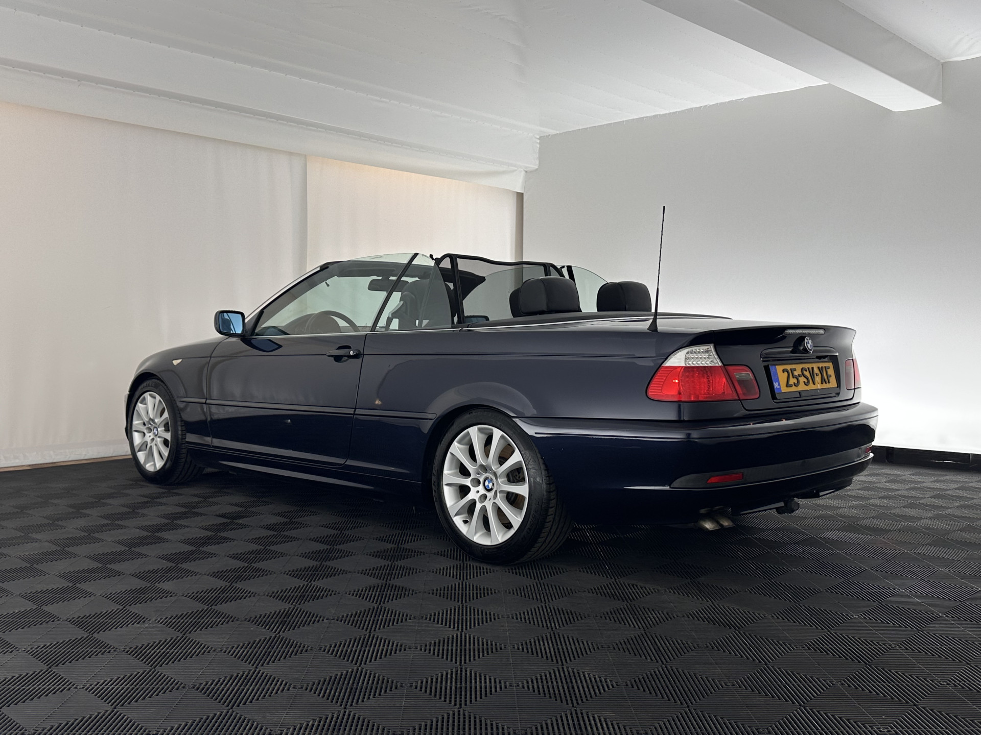 BMW 3-serie Cabrio 330Cd #car smokes excessively*LEATHER | XENON | MEMORY-PACK | SPORT-SEATS | ECC | CRUISE | 17''ALU | TOWBAR*