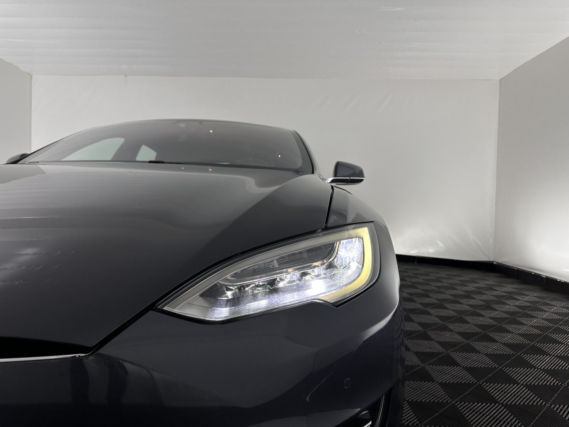 Tesla Model S 75D Base [ 3-Fase-17kW ] {SOH-85%} (INCL-BTW) Aut. *PANO-WINDOW | LEATHER | CCS-FASTLOADER | FULL-LED | NAVI-FULLMAP | KEYLESS | MEMORY-PACK | HEATED-COMFORTSEATS | DIGI-COCKPIT | CARBON-INLAY | AUTO-PILOT |  19"ALU*