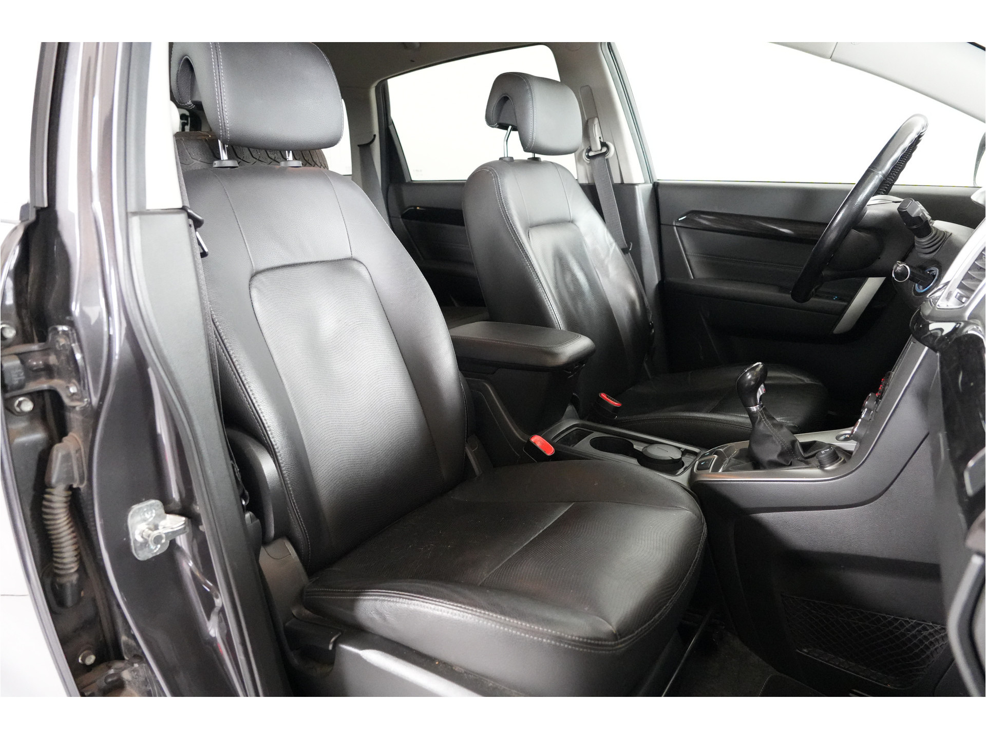 Chevrolet Captiva 2.2D LTZ 4x4 | 7 p. | Trekhaak | Cruise | Stl. verw. |