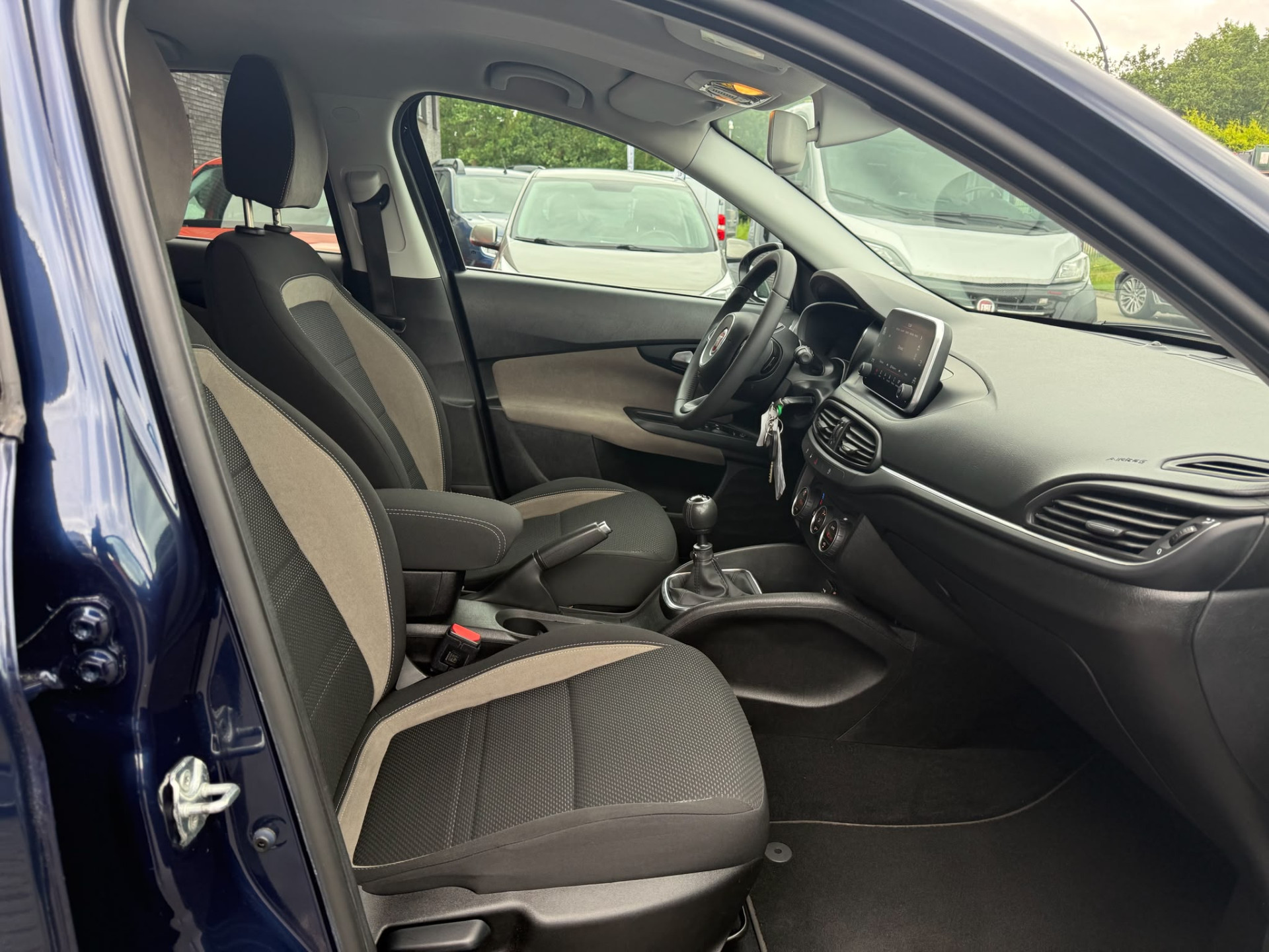 Fiat Tipo 1.4 T-Jet 16v S-Design | 1E EIGENAAR | 3/6/12MND GARANTIE | LED | CRUISE | NAVI | AIRCO | LMV |