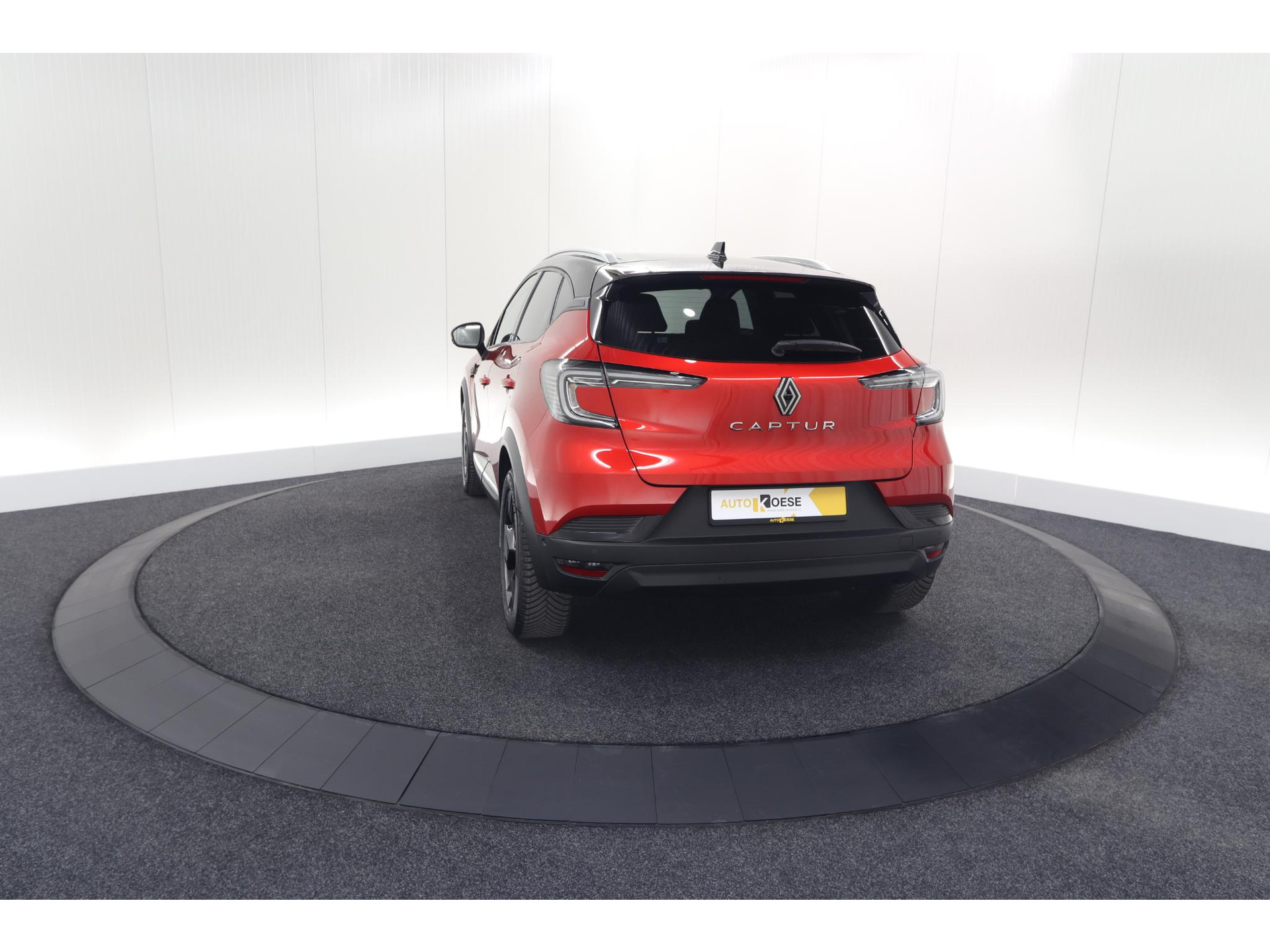 Renault Captur TCe 90 techno | Nieuw Model | Camera | Harman Kardon | Apple Carplay | Parkeersensoren | 18 Inch Lichtmetalen Velgen