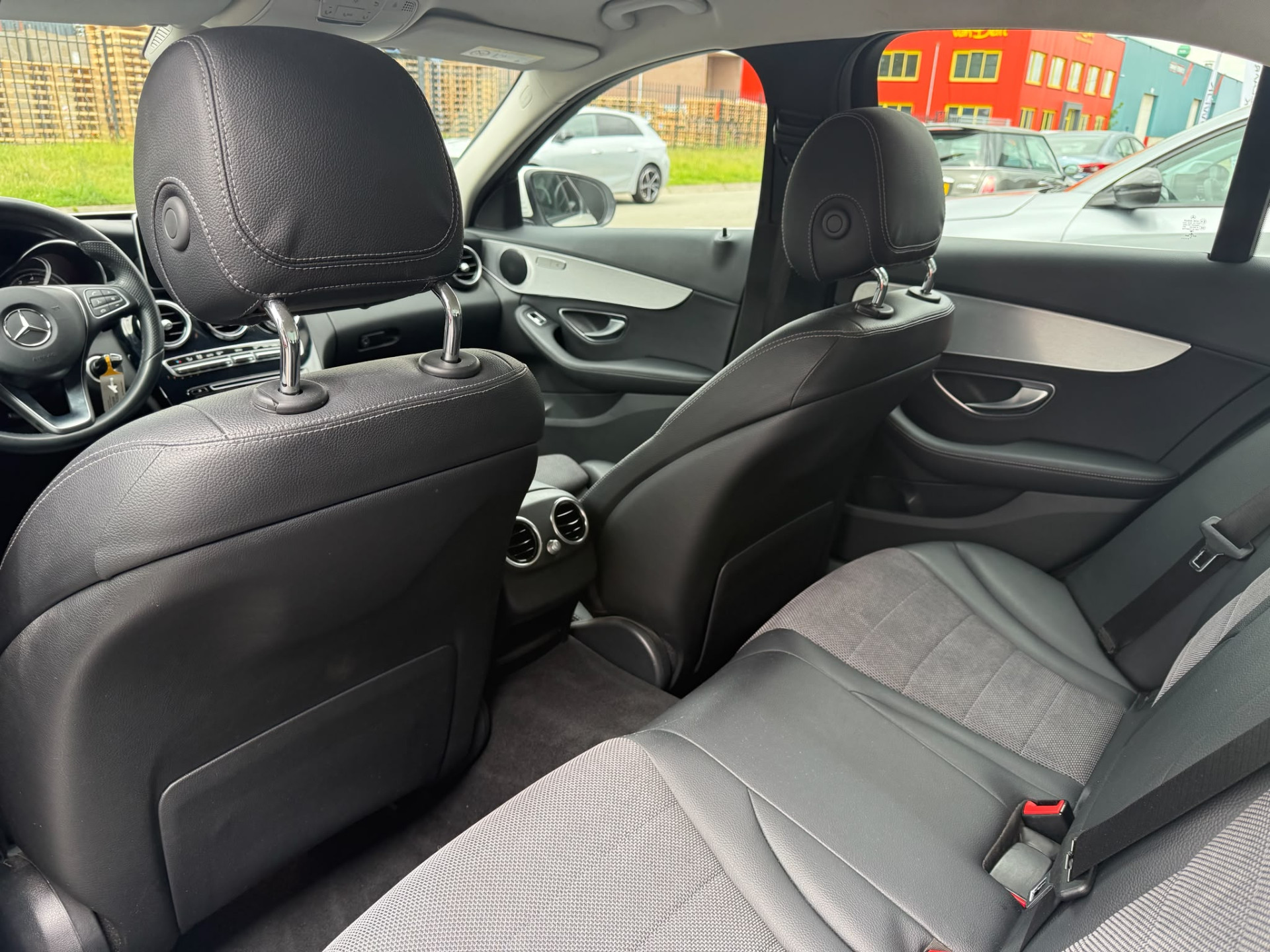 Mercedes-Benz C-klasse 200 Premium Plus | 1E EIGENAAR | 3/6/12MND GARANTIE| LED | CRUISE | SFEER | STOELVERWM. | NAVI |