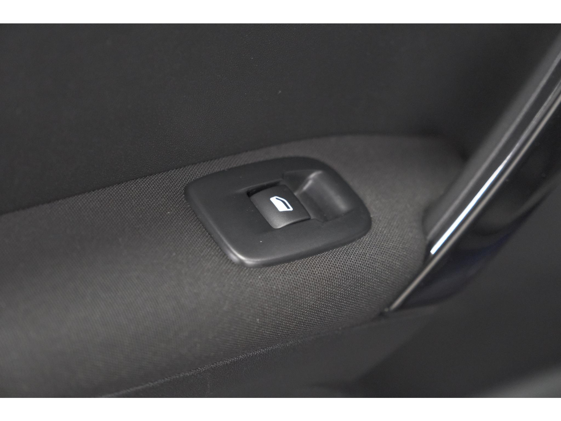 Peugeot 208 PureTech 110 Tech Edition | Camera | Apple Carplay | Parkeersensoren