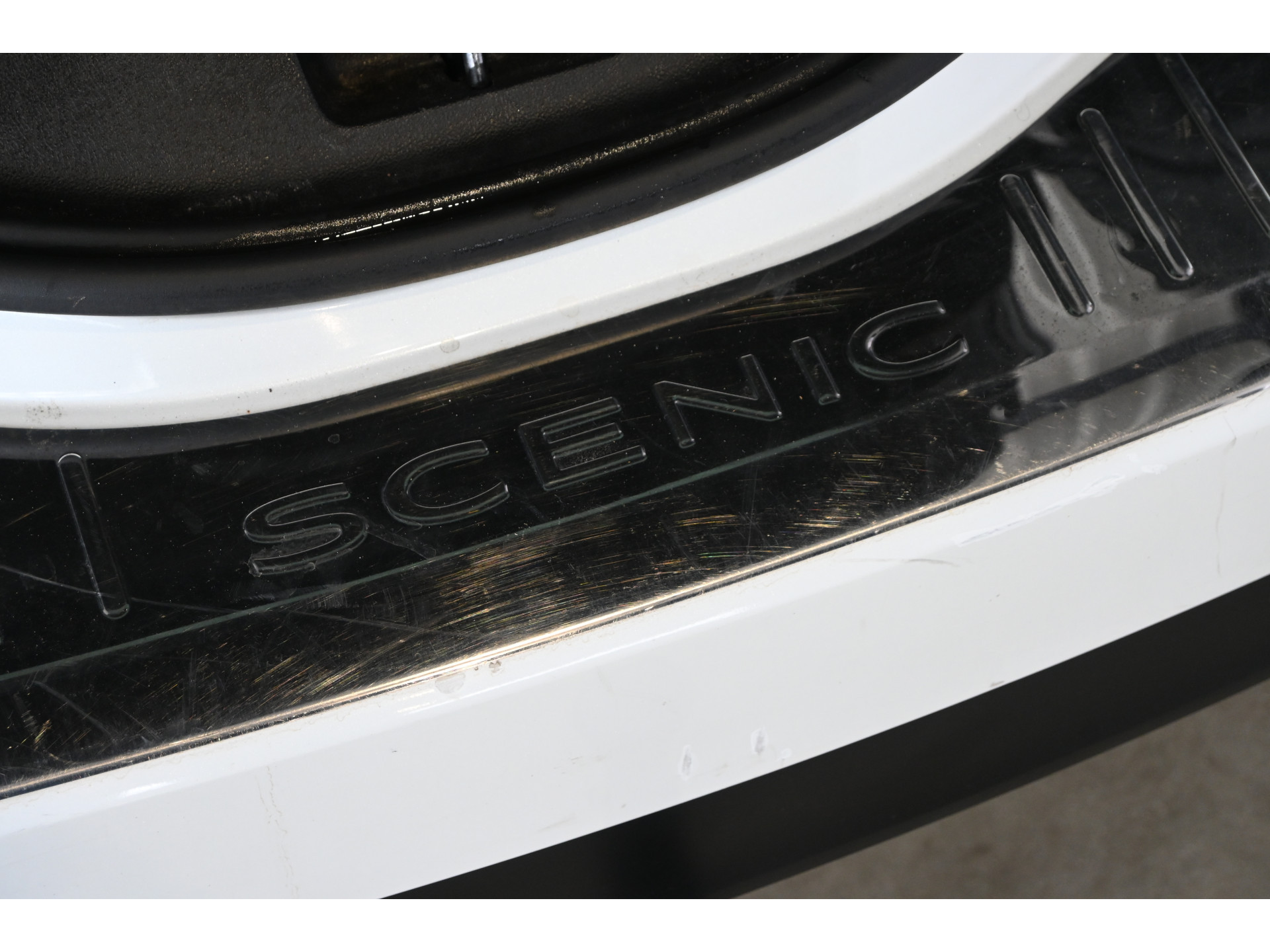 Renault Scénic 1.3 TCe Intens Automaat Nap Clima Cruise Trekhaak Navigatie Head up Panoramadak 100% Onderhouden! Inruil Mogelijk!