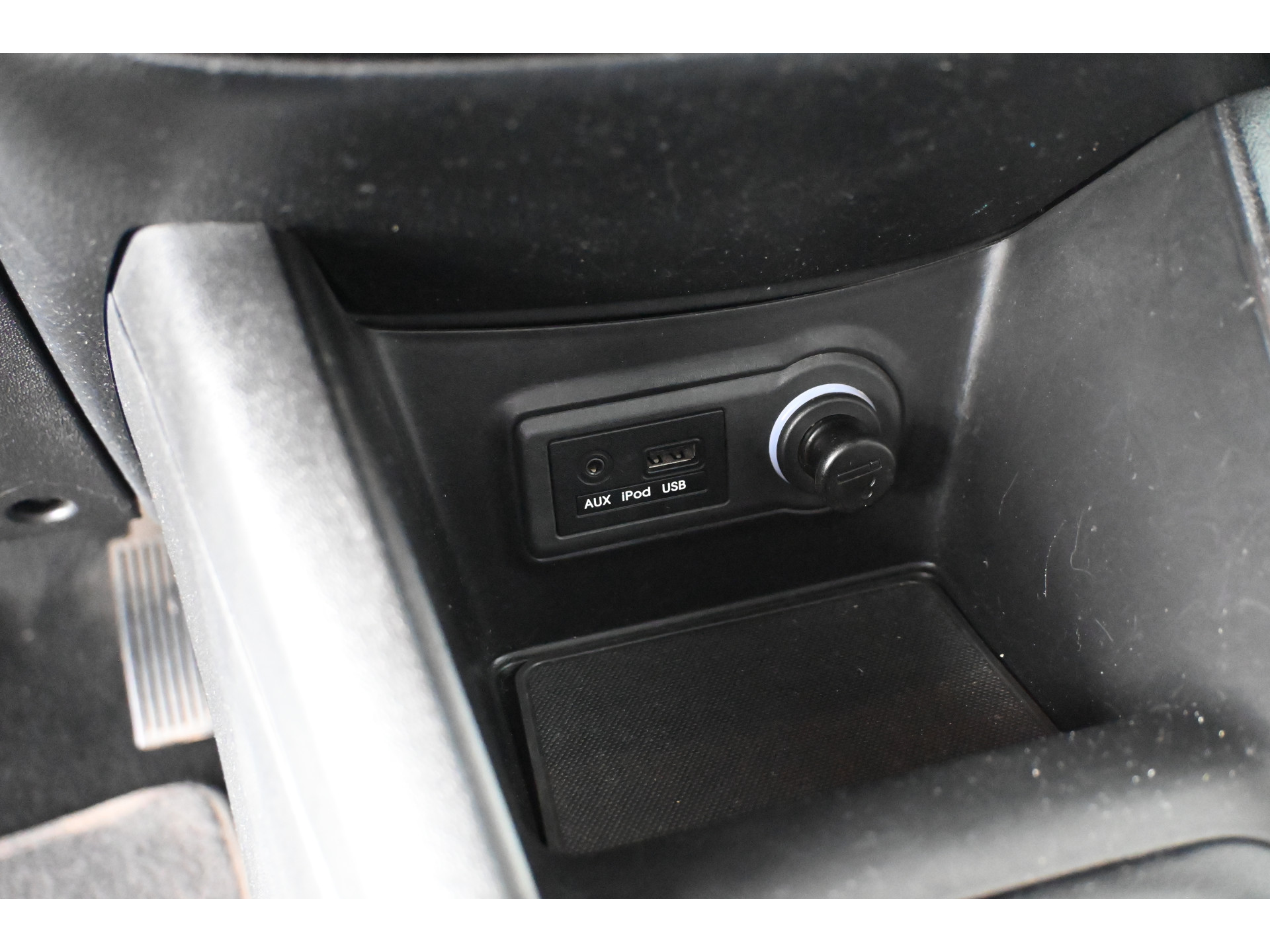 Hyundai ix20 1.4i i-Catcher Clima Navigatie Schuifdak Trekhaak Goed Onderhouden! Inruil Mogelijk!