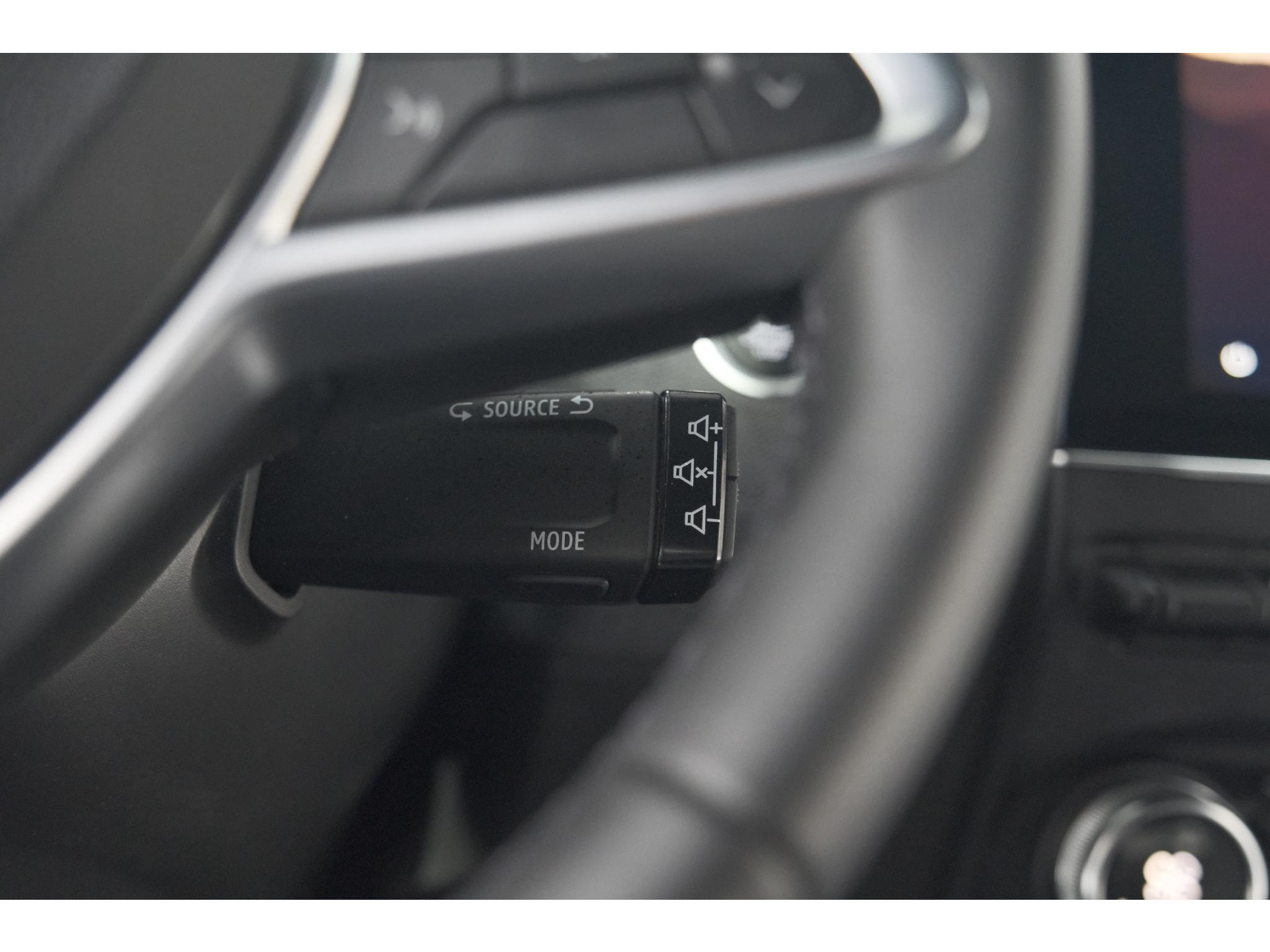 Renault Clio TCe 90 GPF Techno | 360 Camera | Dodehoekdetectie | Adaptieve Cruise Control