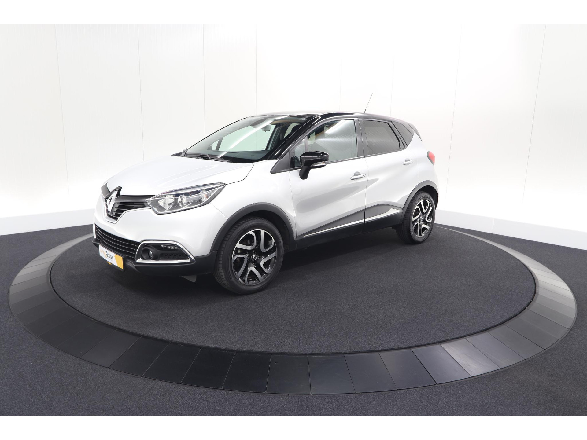 Renault Captur TCe 120 EDC Dynamique | Trekhaak | Camera | Climate Control | Navigatie
