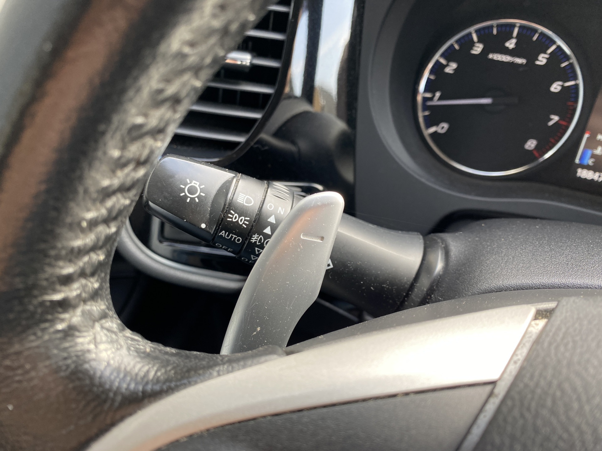 Mitsubishi Outlander 2.0 Intense 150 pk AUT. | dealer onderh. | lichtmetaal 18 inch | trekhaak | cruise control | apple carplay - android