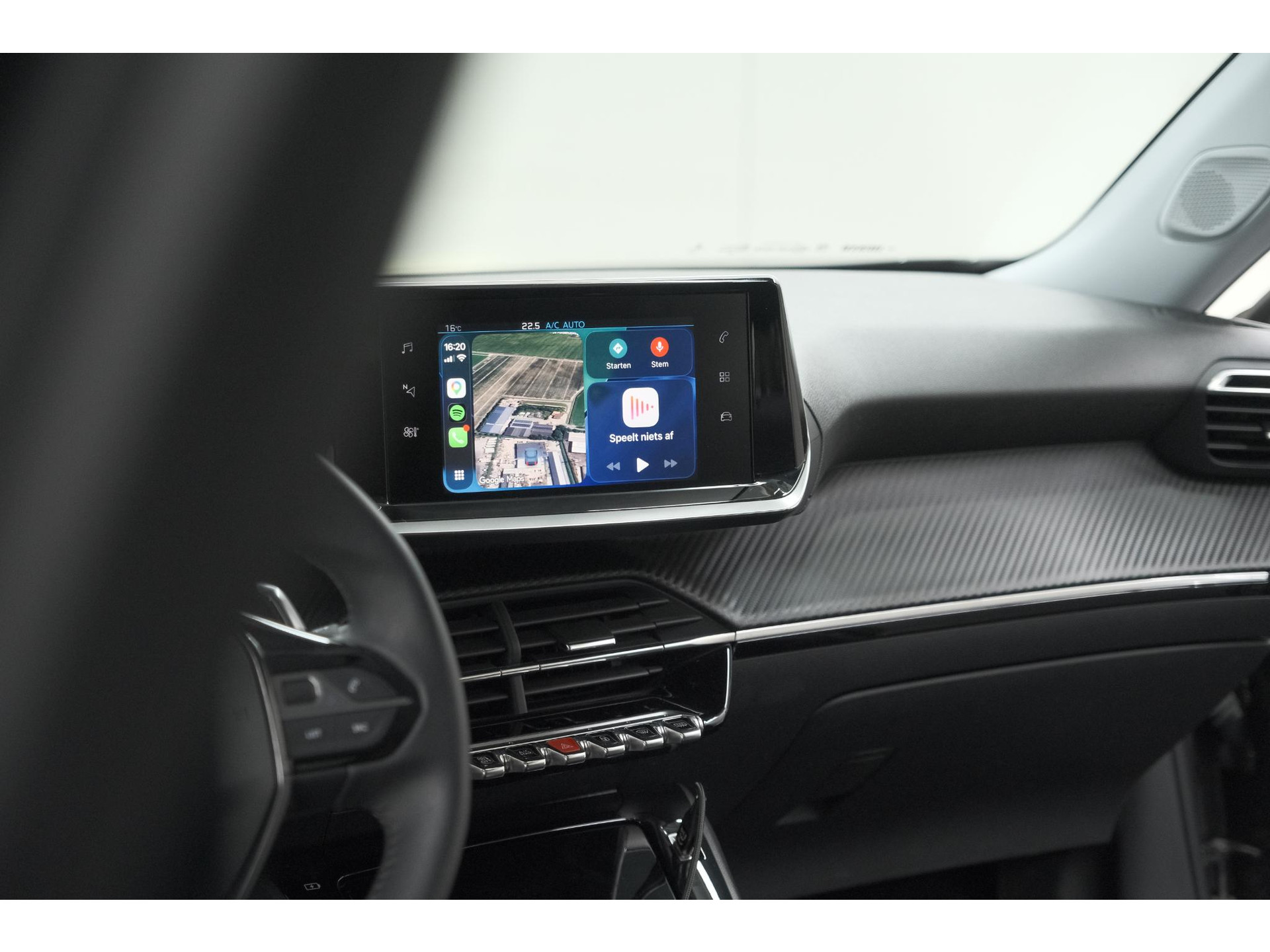 Peugeot 2008 PureTech 130 EAT8 Allure Pack | Trekhaak | Camera | Navigatie | Parkeersensoren