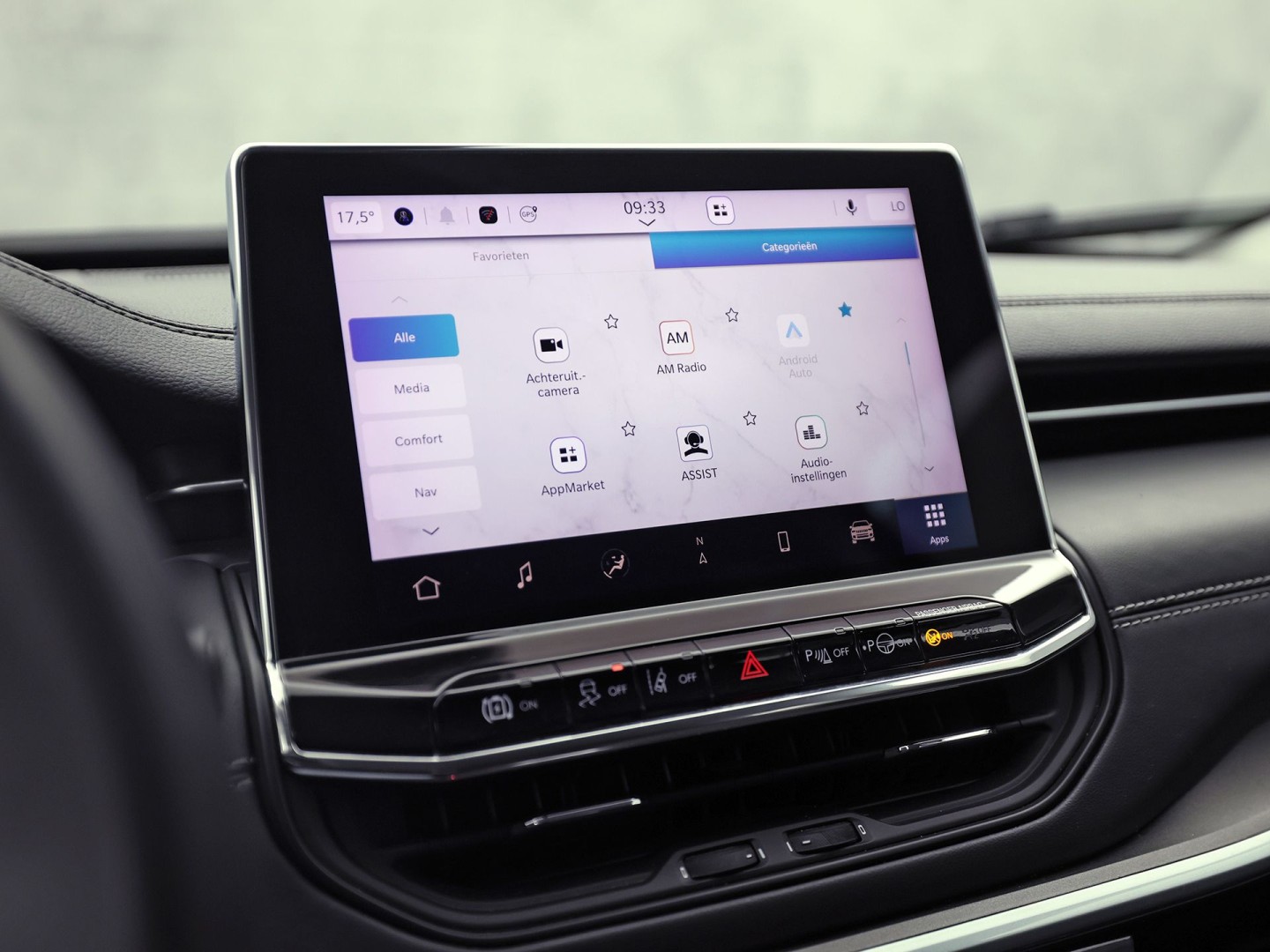 Jeep Compass 4xe 190 Plug-in Hybrid Electric Night Eagle. Automaat (NAP, APPLE CARPLAY, GROOT NAVI, LEDER, ADAPTIVE CRUISE, SPORTSTOELEN, GETINT GLAS, KEYLESS, NIEUWSTAAT)