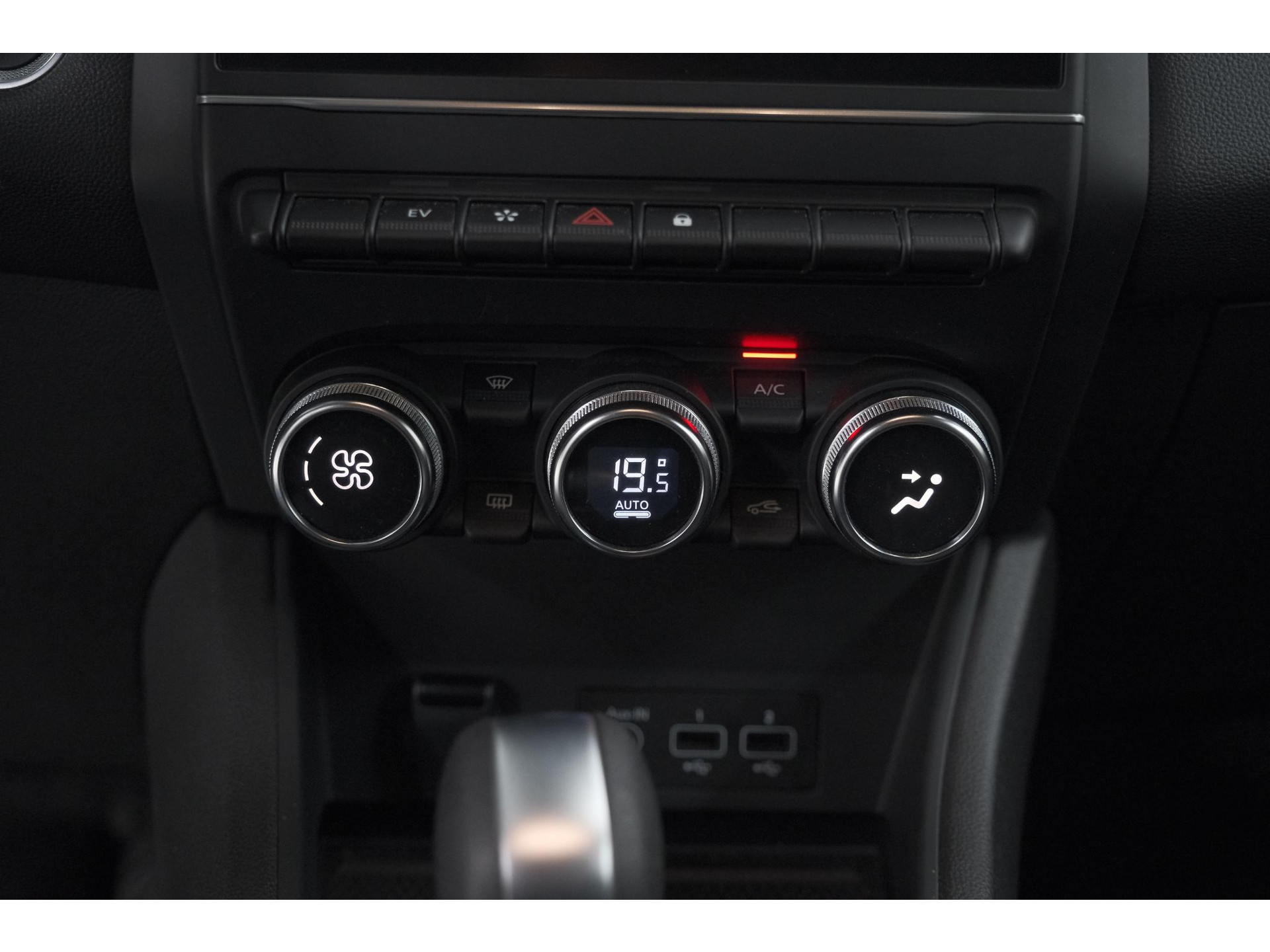 Renault Captur 1.6 E-Tech full hybrid 145 techno | Camera | Parkeersensoren | Climate control | Keyless