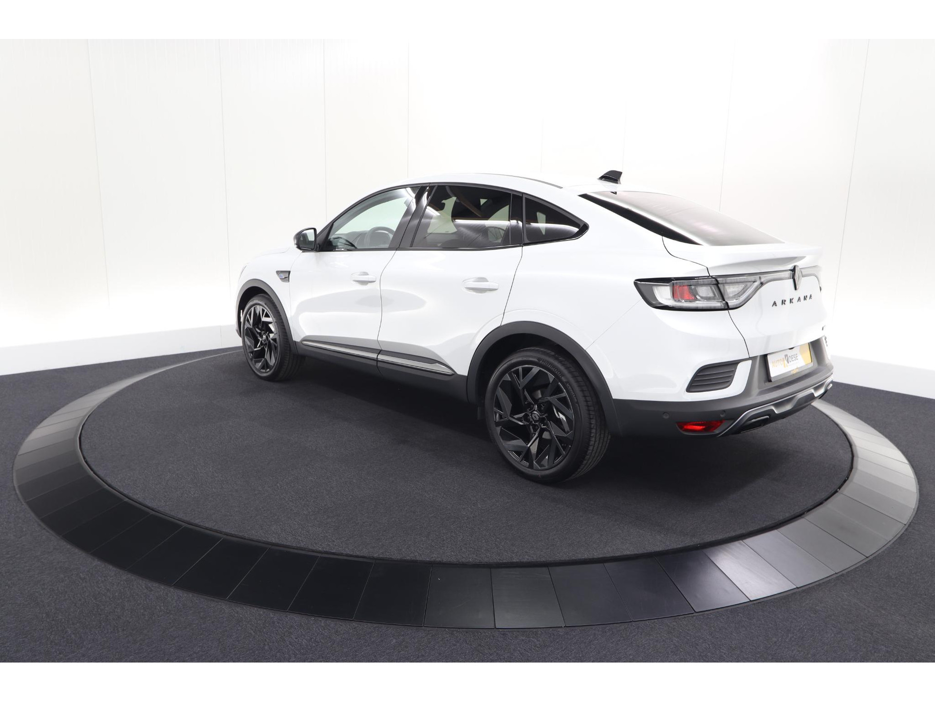 Renault Arkana 1.6 E-Tech hybrid 145 Esprit Alpine | 360 Camera | Adaptieve Cruise Control | Pack Winter | Dodehoekdetectie