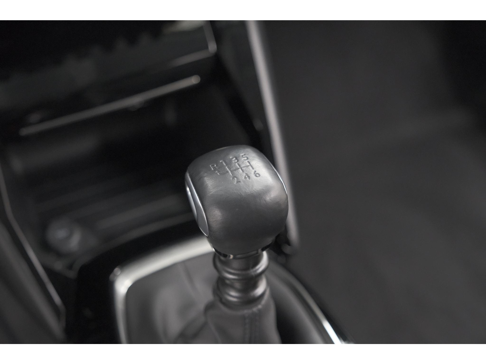 Peugeot 208 PureTech 100 Allure Pack | Camera | Apple Carplay | Parkeersensoren | Navigatie