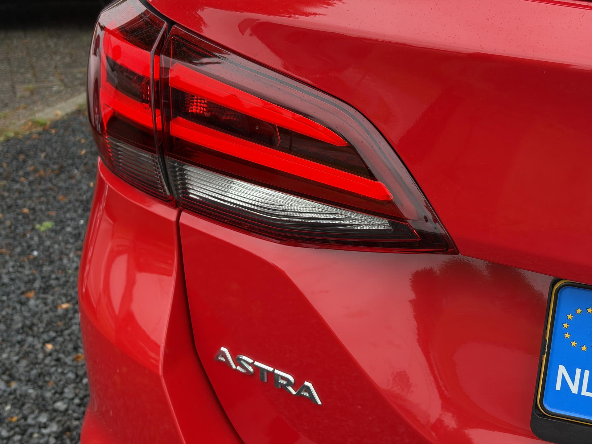 Opel Astra Sports Tourer 1.4 Innovation Dealer Onderhouden l 150pk l Carplay l 2e Eigenaar l Camera l Trekhaak l Keyless l Navi l Halfleder l Pdc V+A l 6 Bak l Clima l Cruise l Rijstrooksensor l Dodehoeksensor l N.A.P l Apk tot 01-2027