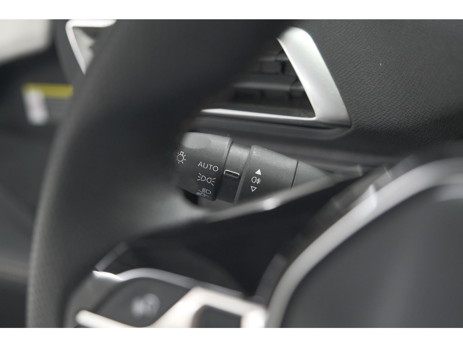 Peugeot 5008 PureTech 130 GT | Camera | Adaptieve Cruise Control | Dodehoekdetectie | Navigatie