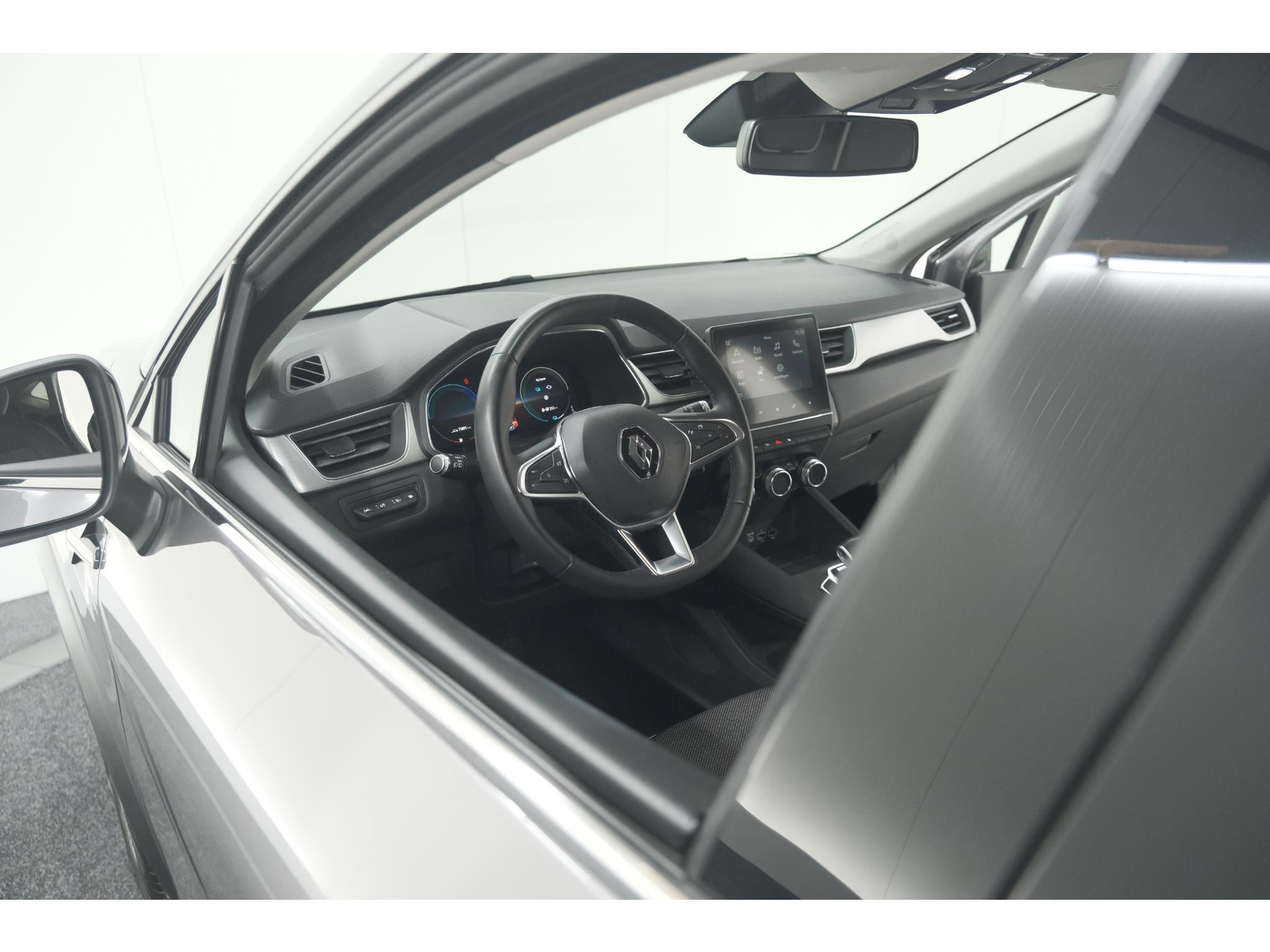 Renault Captur 1.6 E-Tech Plug-in Hybrid 160 Intens | Parkeersensoren | Apple Carplay | Navigatie | Climate Control