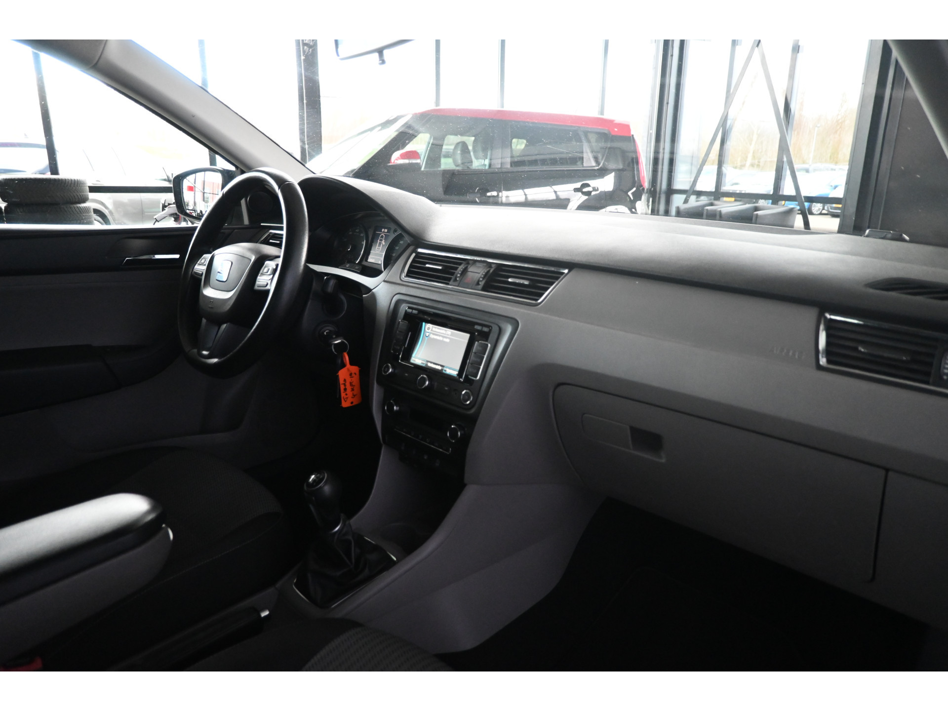 SEAT Toledo 1.2 TSI Businessline High Clima Navigatie Cruise Control Goed Onderhouden! Inruil Mogelijk!