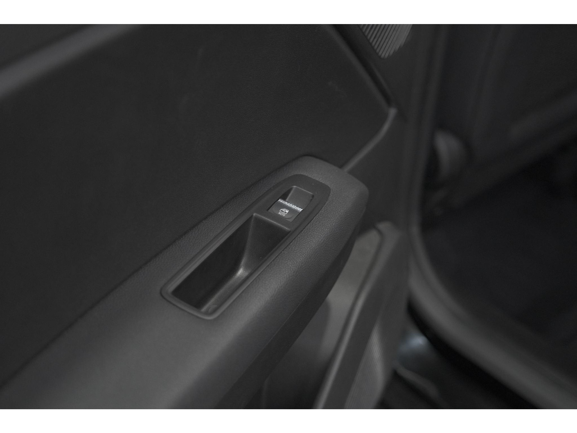 Renault Captur Mild Hybrid 160 EDC Techno | Camera | Navigatie | Apple Carplay | Pack Full Screen