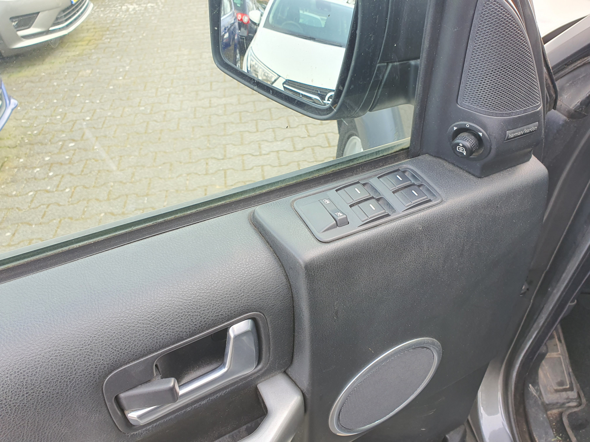 Land Rover Discovery 2.7 TdV6 SE  Climate-Pack [⚠️] Aut. *NAVI-FULLMAP | HARMAN/KARDON-AUDIO | WINDSOR-LUXURY-LEATHER | ELECTRIC-WINCH | ECC | AIR-SUSPENSION | PDC | CRUISE | COMFORT-SEATS | 18"ALU* ! LEES DE ADVERTENTIE GOED !