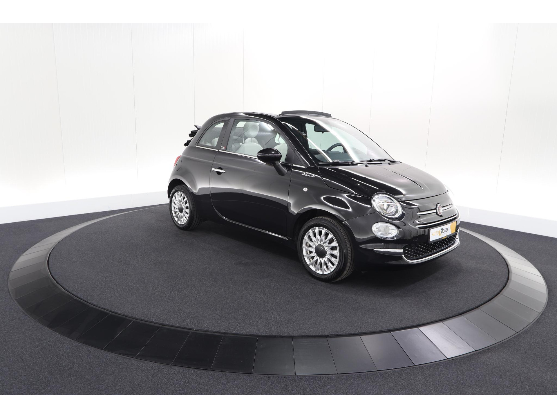Fiat 500 C 1.0 Hybrid Dolcevita | Elektrisch Vouwdak | Apple Carplay | Parkeersensoren | Climate Control