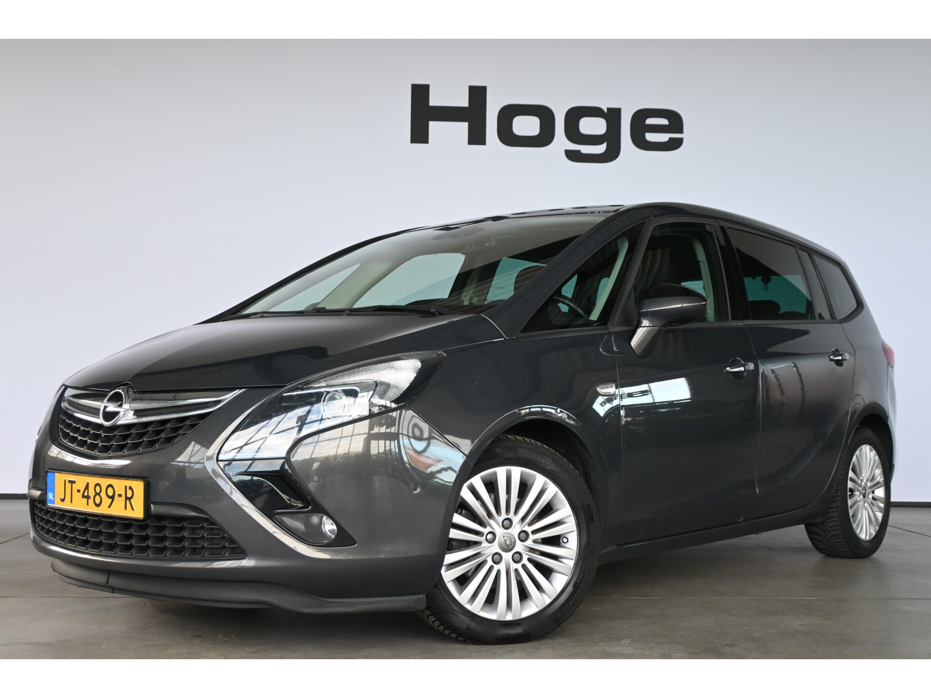 Opel Zafira Tourer 1.4 Edition 7p Clima Cruise control Navigatie PDC Goed Onderhouden! Inruil Mogelijk!