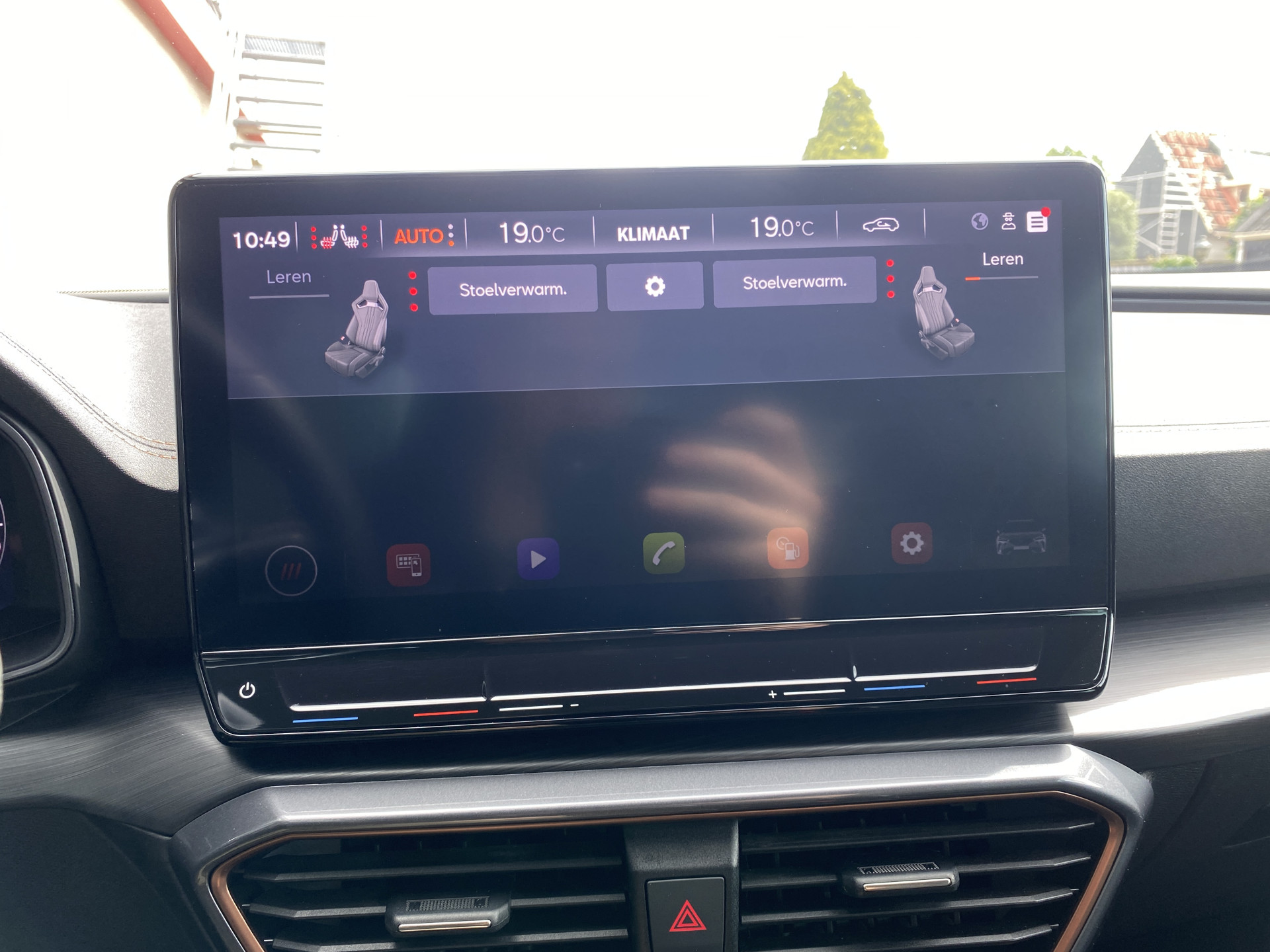 CUPRA Formentor 1.4 e-Hybrid Business 204 pk AUT. | 1e eigenaar | dealer onderh. | SOH 97% | navigatie | memory stoel | camera | stoel/stuurvw.