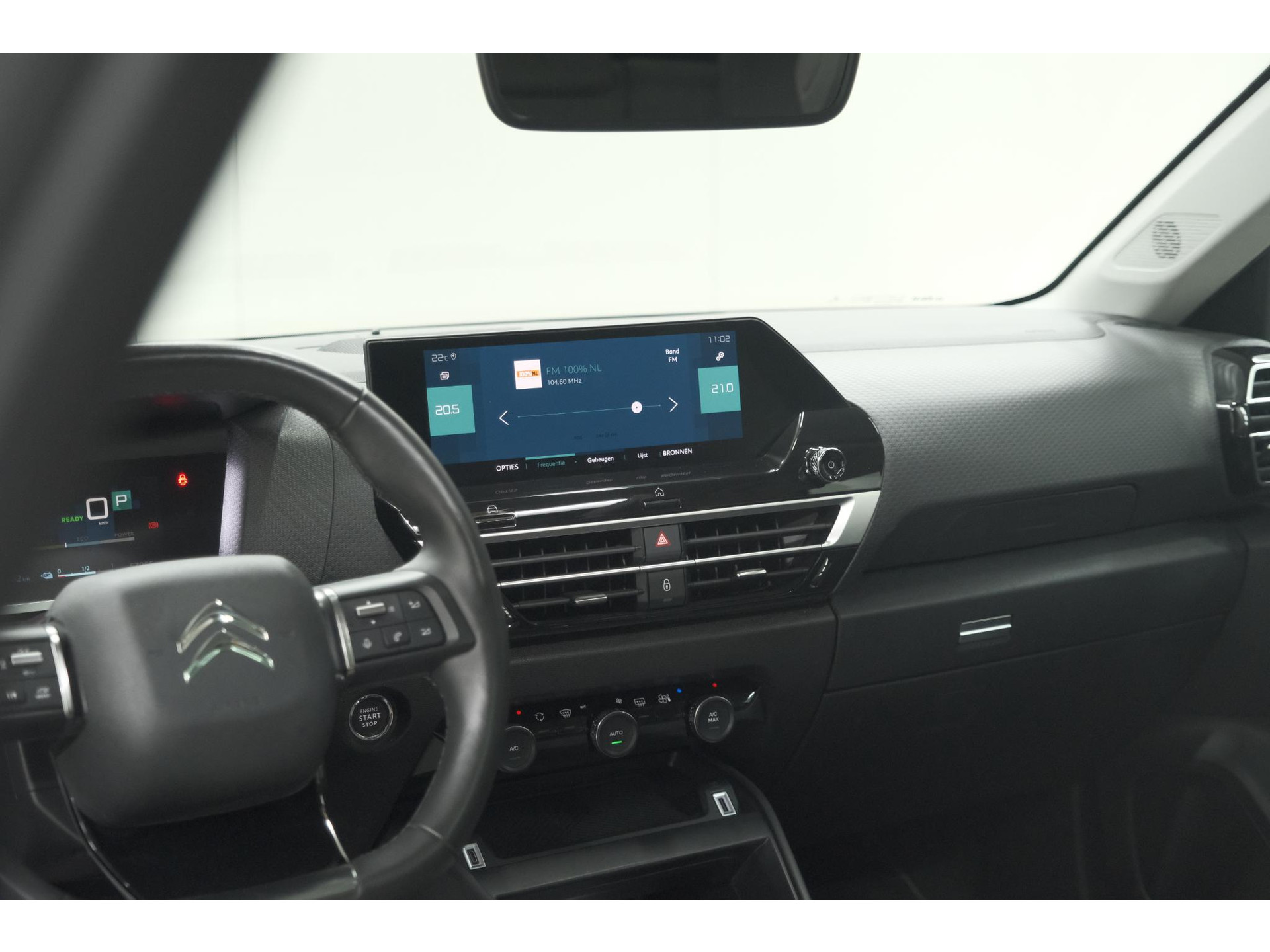 Citroen Ë-C4 Shine 50 kWh | Elektrisch Panoramadak | Camera | Adaptieve Cruise Control