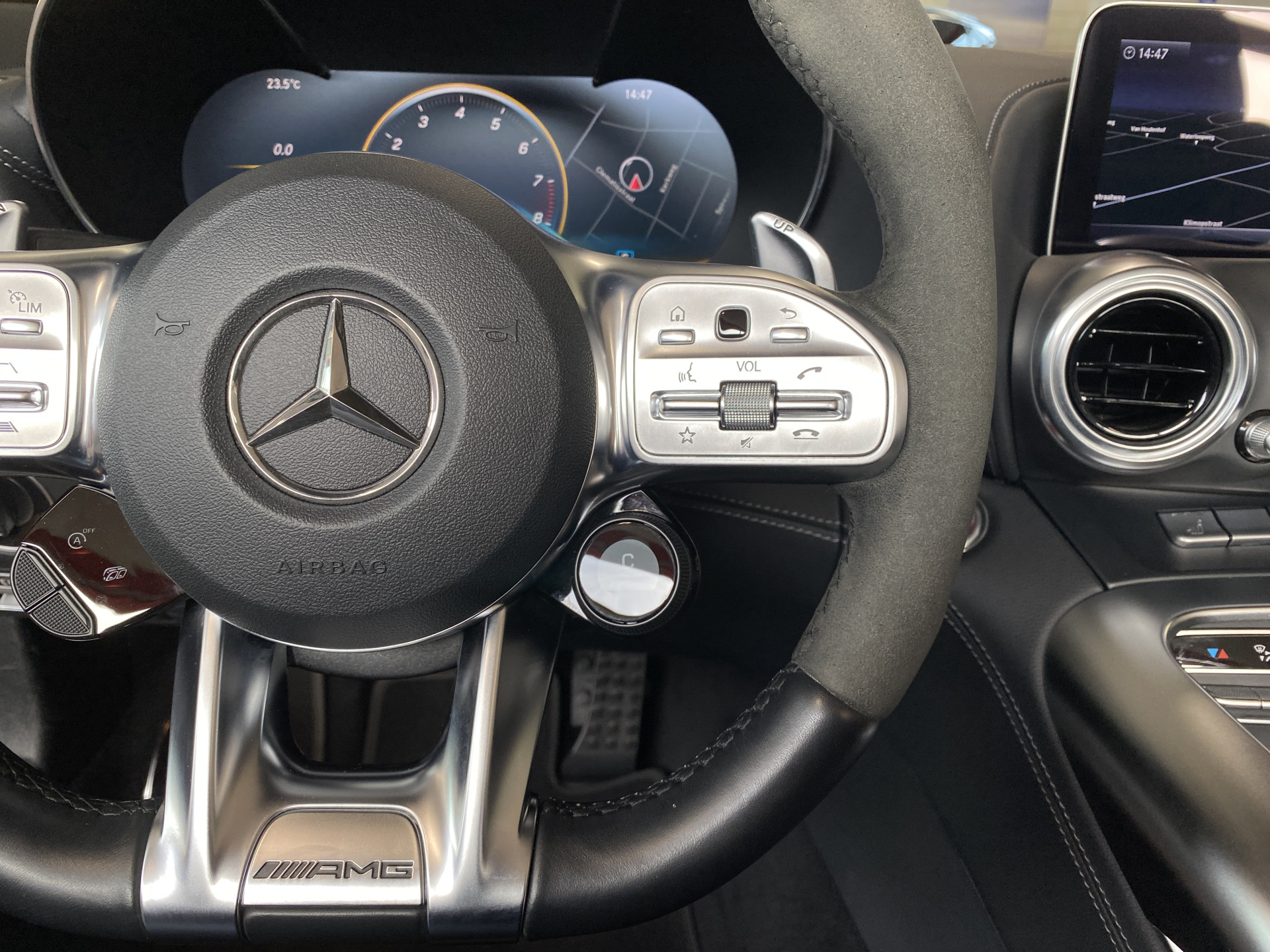 Mercedes-Benz AMG GT C Roadster 4.0 Premium V8 577 pk AUT. | dealer onderhouden | achteras besturing | memory stoel | adaptieve cruise | 360 camera