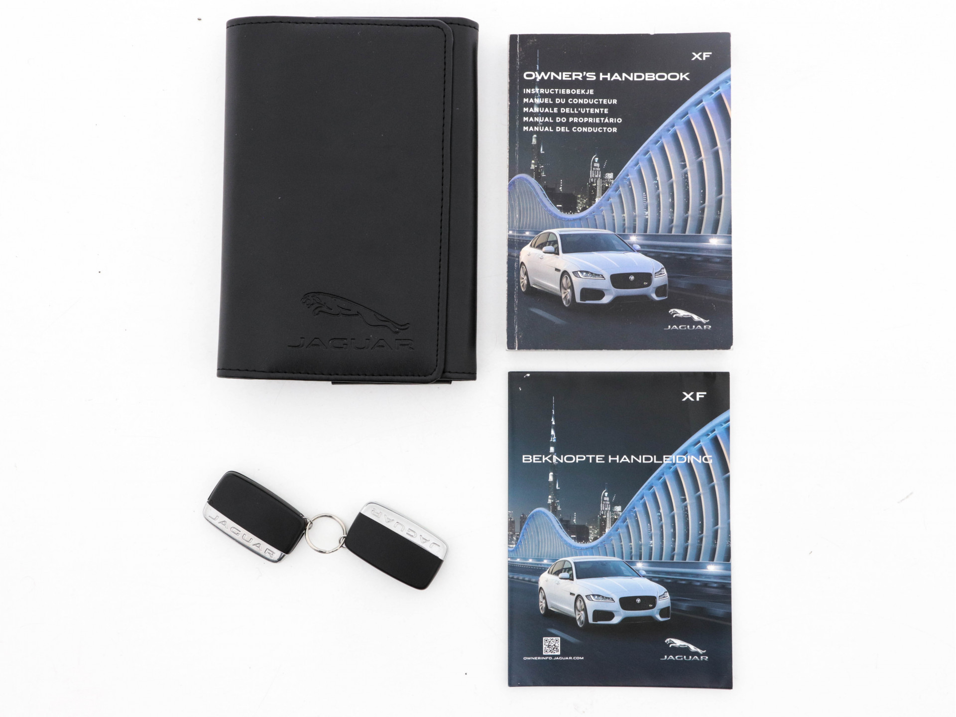 Jaguar XF 2.0D Portfolio Premium-Business-Pack Aut *LEATHER | BI-XENON | NAVI-FULLMAP | KEYLESS | MERIDIAN-SURROUND | SHIFT-PADDLES |  LANE-ASSIST | CRUISE | CAMERA | HEATED/COOLED-COMFORTSEATS | 17"ALU*