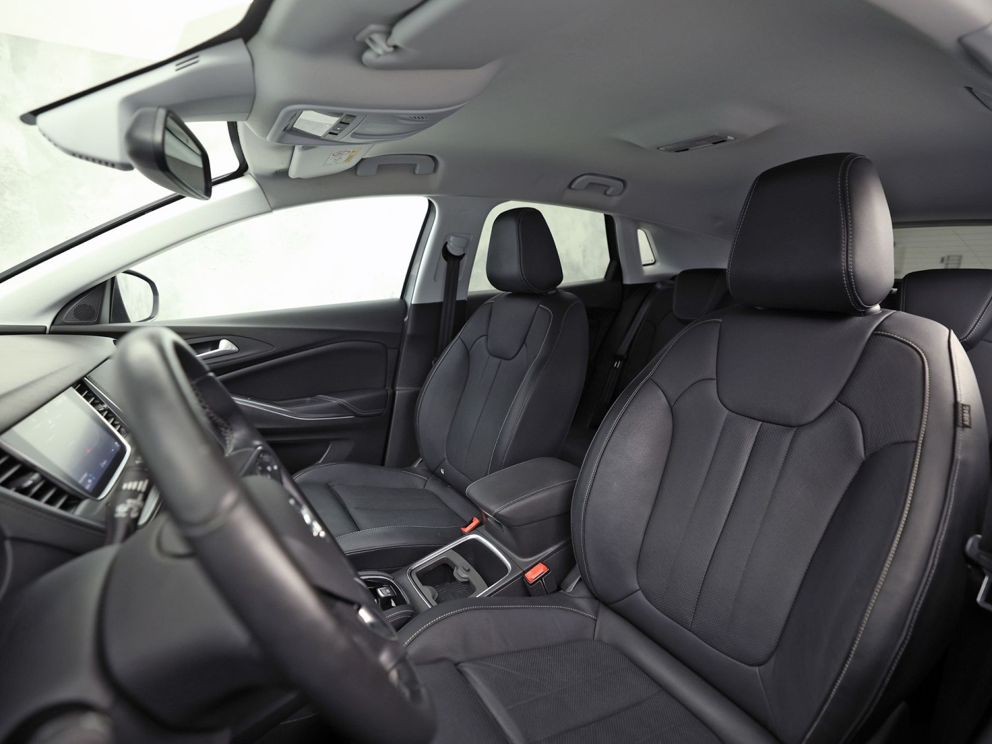 Opel Grandland X 1.2 Turbo Ultimate Sport Automaat (APPLE CARPLAY, MEMORY SEAT, STOELVERWARMING/KOELING, 360 CAMERA, STUURWIEL VERWARMD, KEYLESS, GETINT GLAS, NIEUWSTAAT)