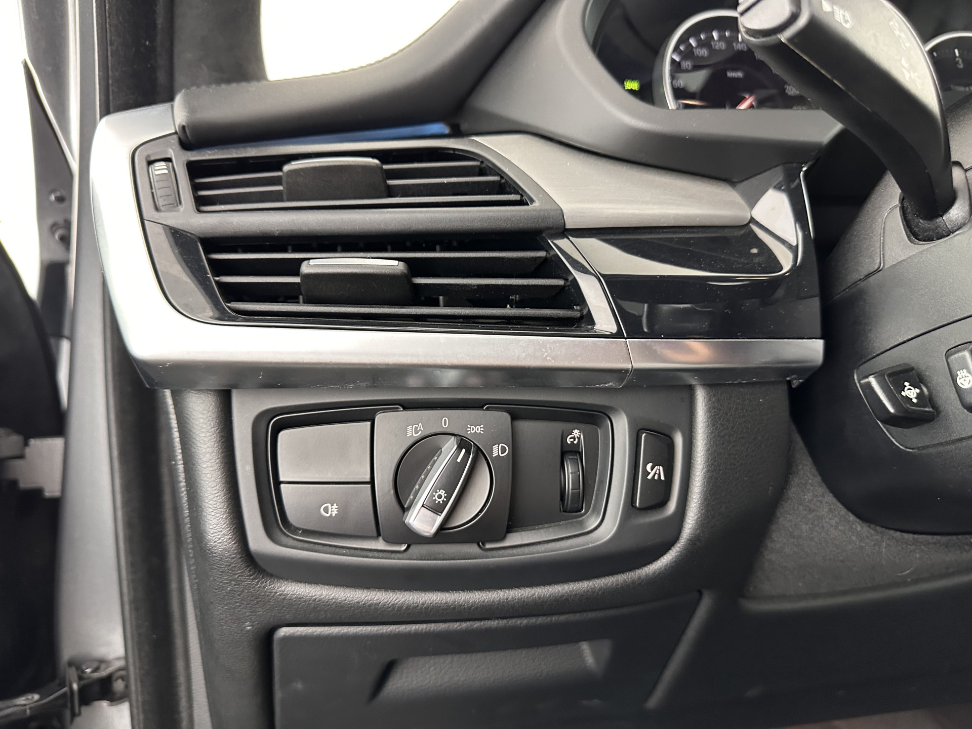 BMW X5 M50d M-Sportpack Aut. *PANO | HEAD-UP | LUXURY-LEATHER | ADAPTIVE-CRUISE | SOFT-CLOSE | BANG&OLUFSEN | TOP-VIEW | BLINDSPOT | NIGHT-VISION | MEMORY-PACK | DIGI-COCKPIT | HEATED-COMFORTSEATS | NAVI-FULLMAP |