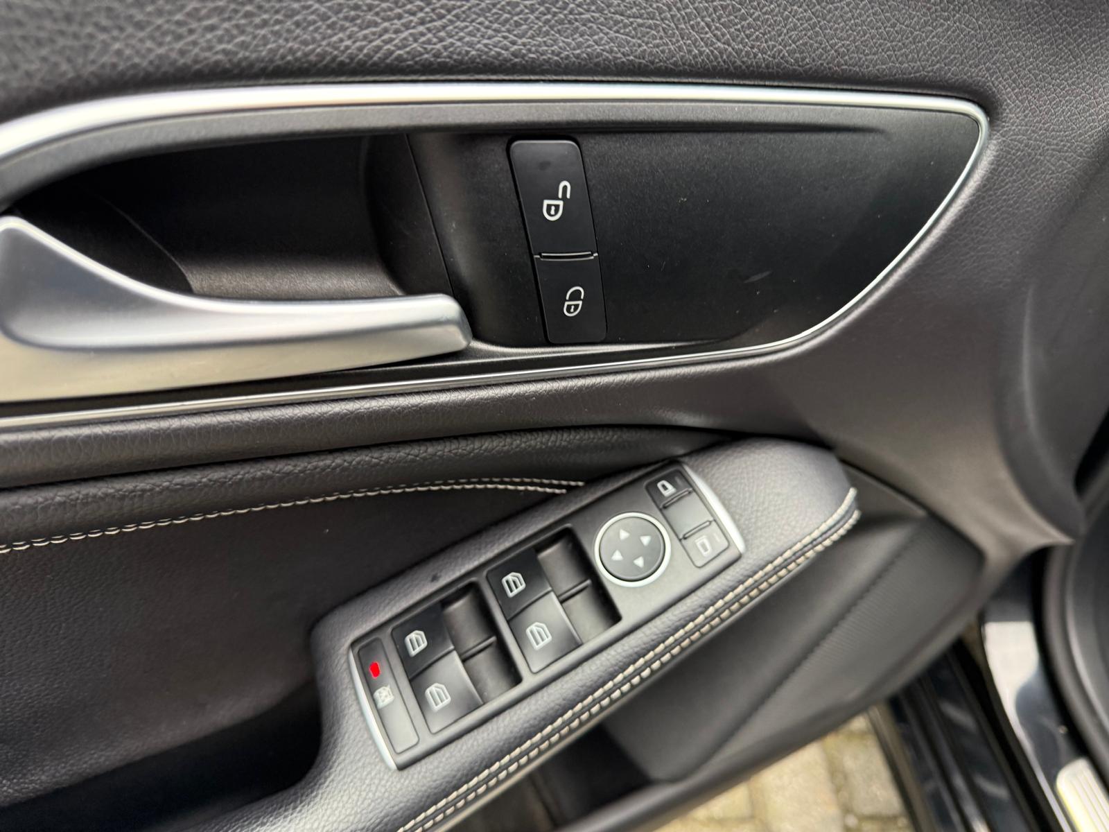 Mercedes-Benz CLA-klasse Shooting Brake 180 d Business Solution | 1E EIGENAAR | 3/6/12MND GARANTIE | AUTOMAAT | AIRCO | CRUISE | NAVI | LMV | LED | TREKHAAK |